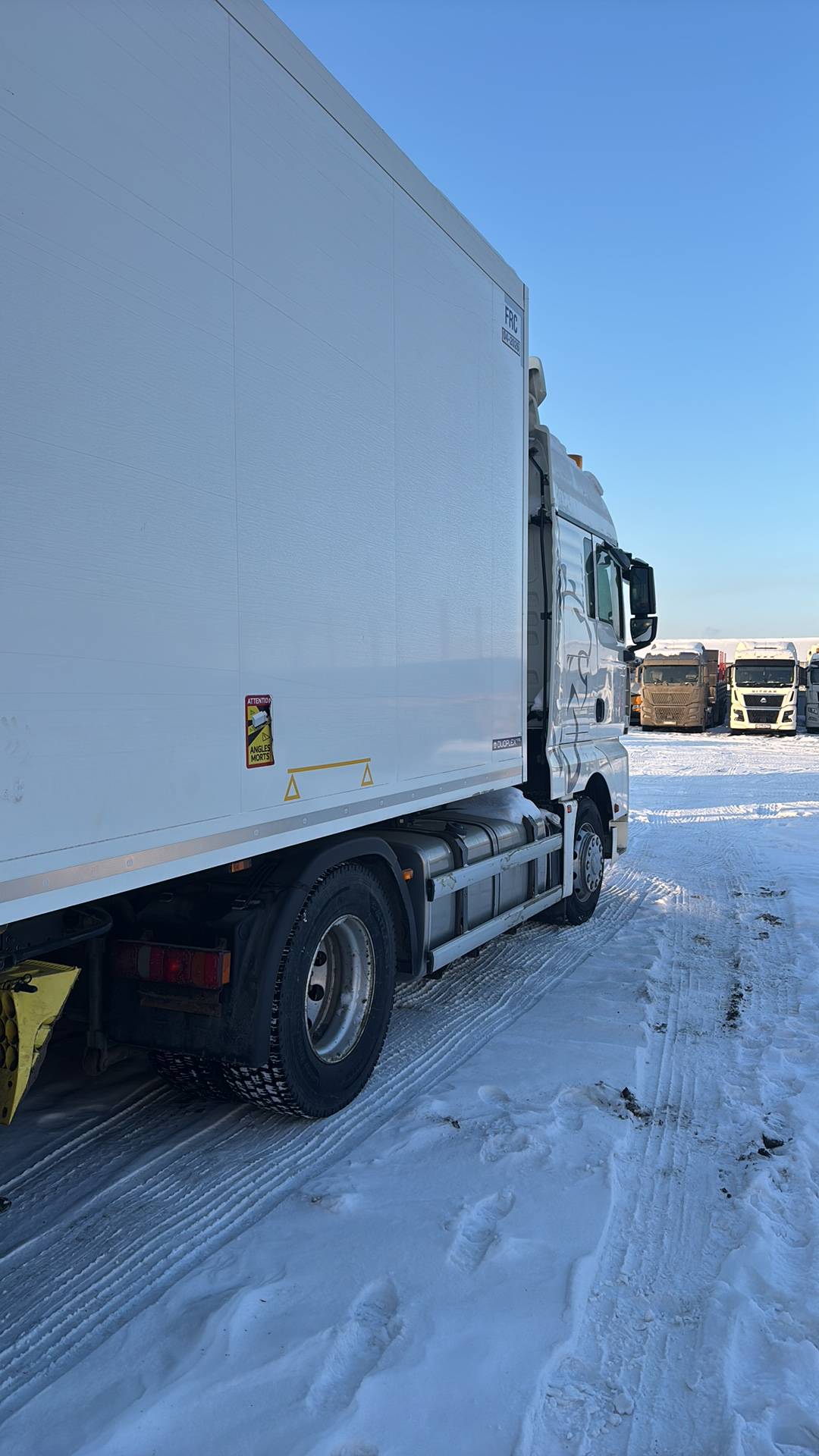 Sitrak ZZ4186V391HE,  383 262 км, 2023 года в лизинг