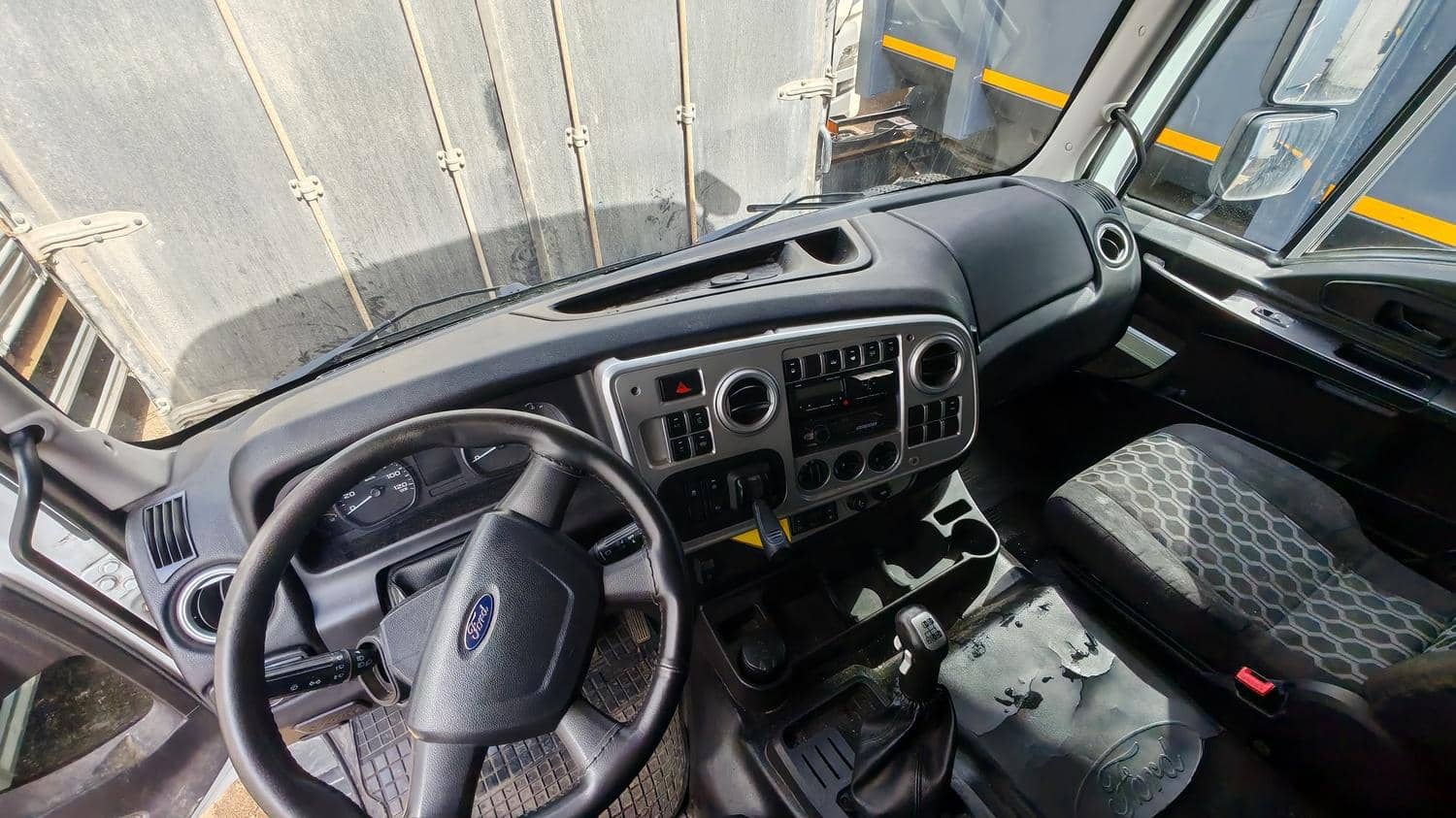 Ford CARGO 1848Т 4x2,  747 566 км, 2018 года в лизинг