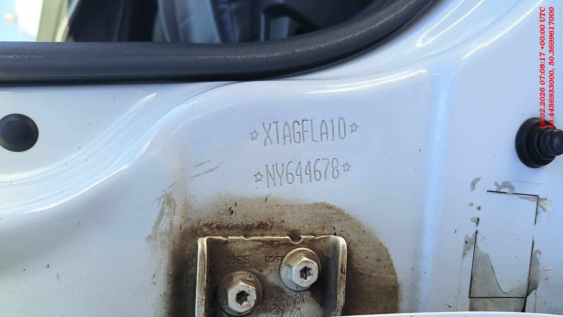 Lada Vesta Битопливная,  232 000 км, 2021 года в лизинг