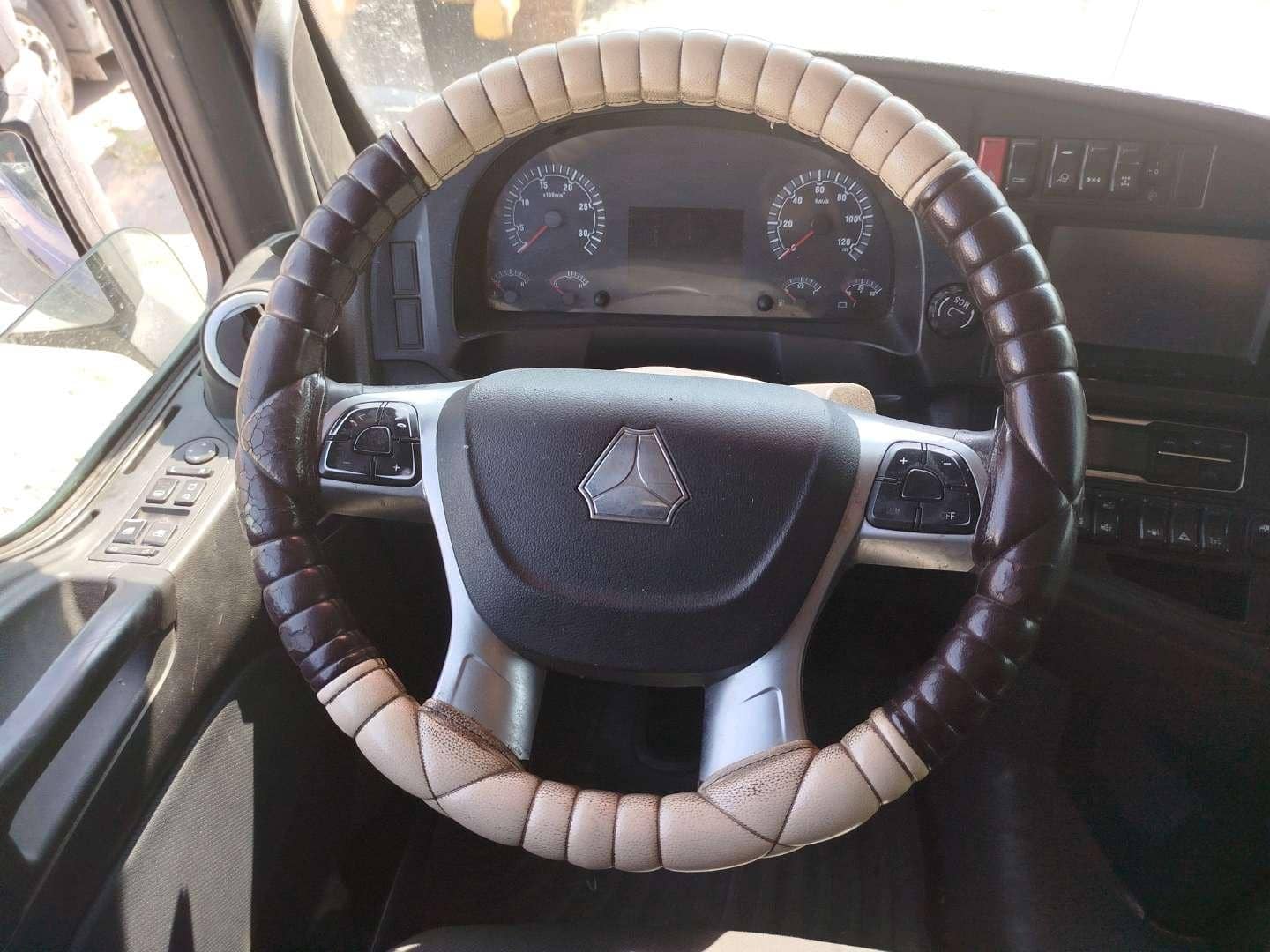 Sitrak С7Н 6×4 ZZ4256V364HE,  591 326 км, 2023 года в лизинг