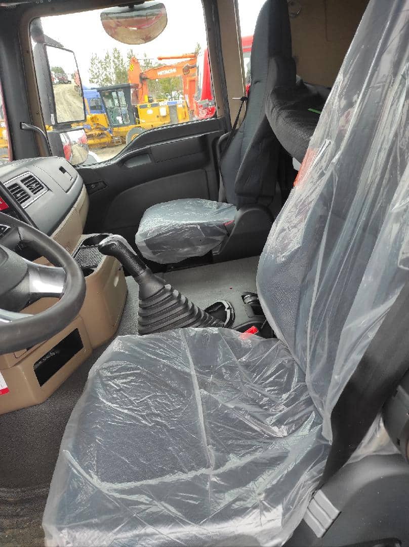 HOWO ZZ3257V384GE1 6x4,  276 598 км, 2022 года в лизинг