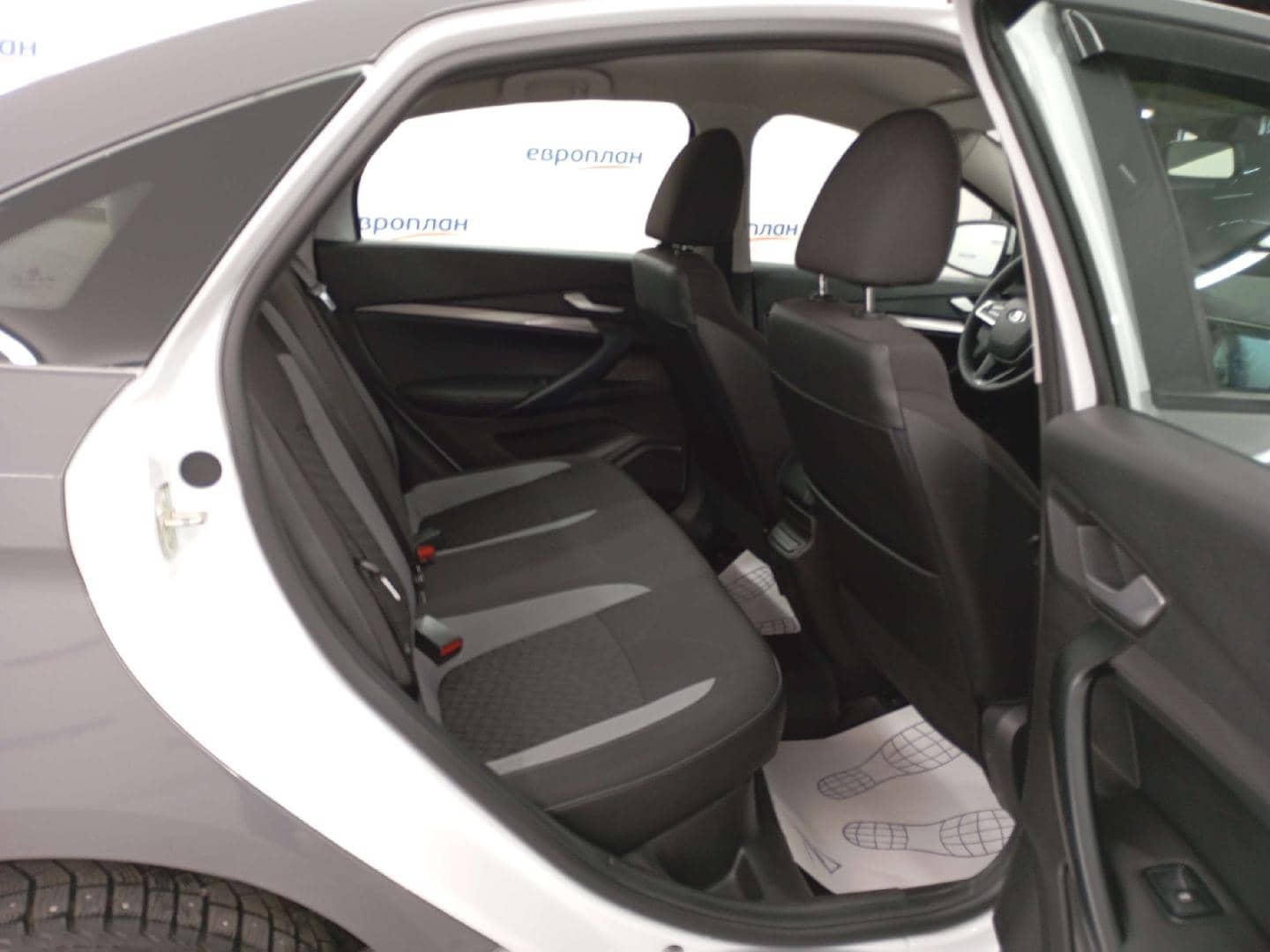 Lada Vesta седан,  41 598 км, 2024 года в лизинг