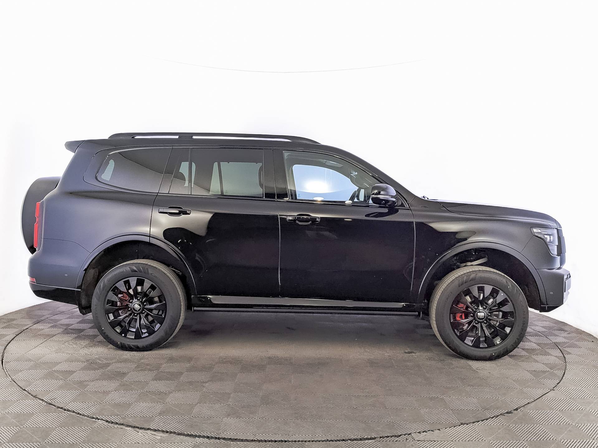 Tank 500 BLACKTRAIL  3.0 9AT 4WD