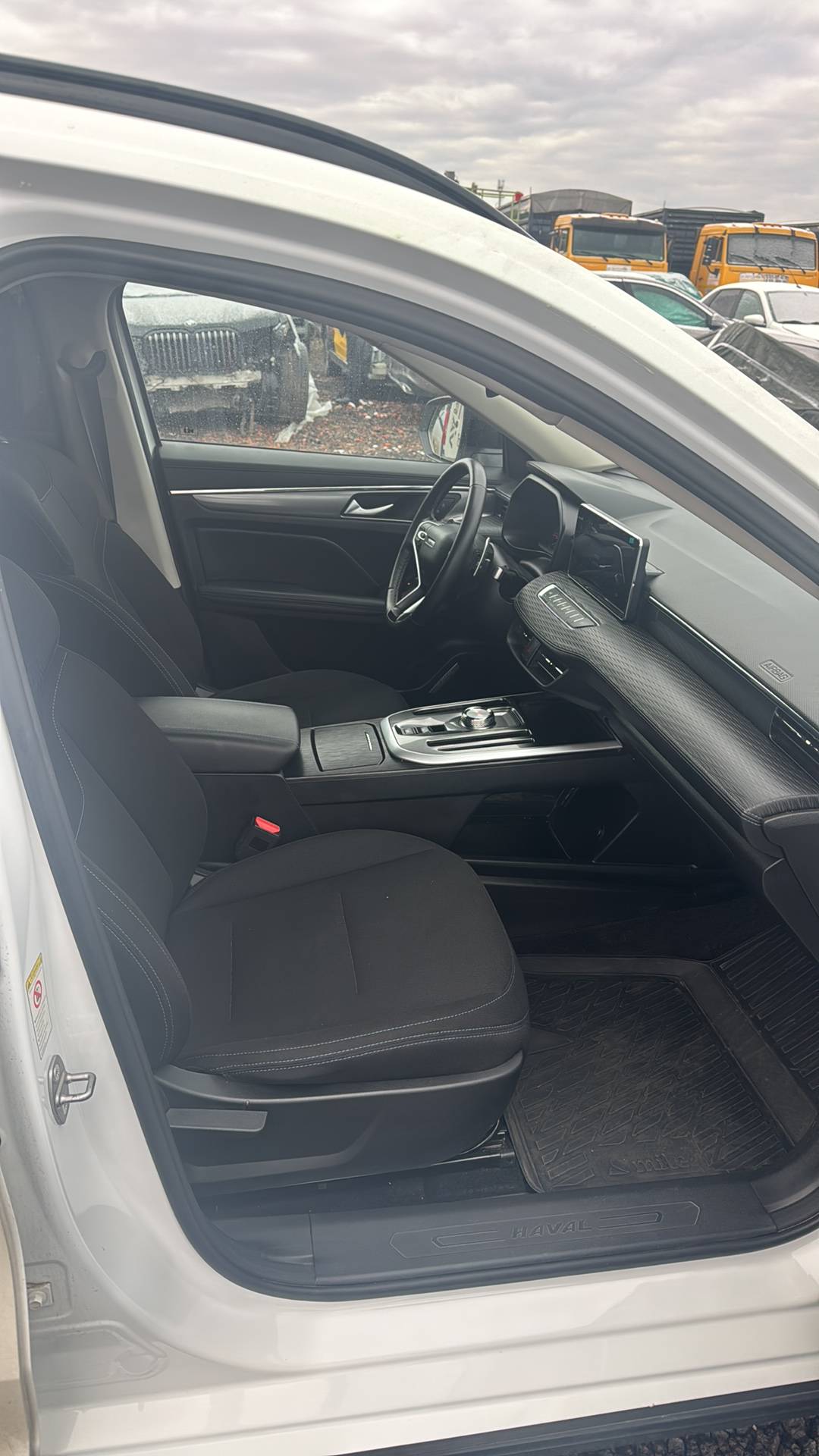 Haval Jolion,  86 725 км, 2024 года в лизинг