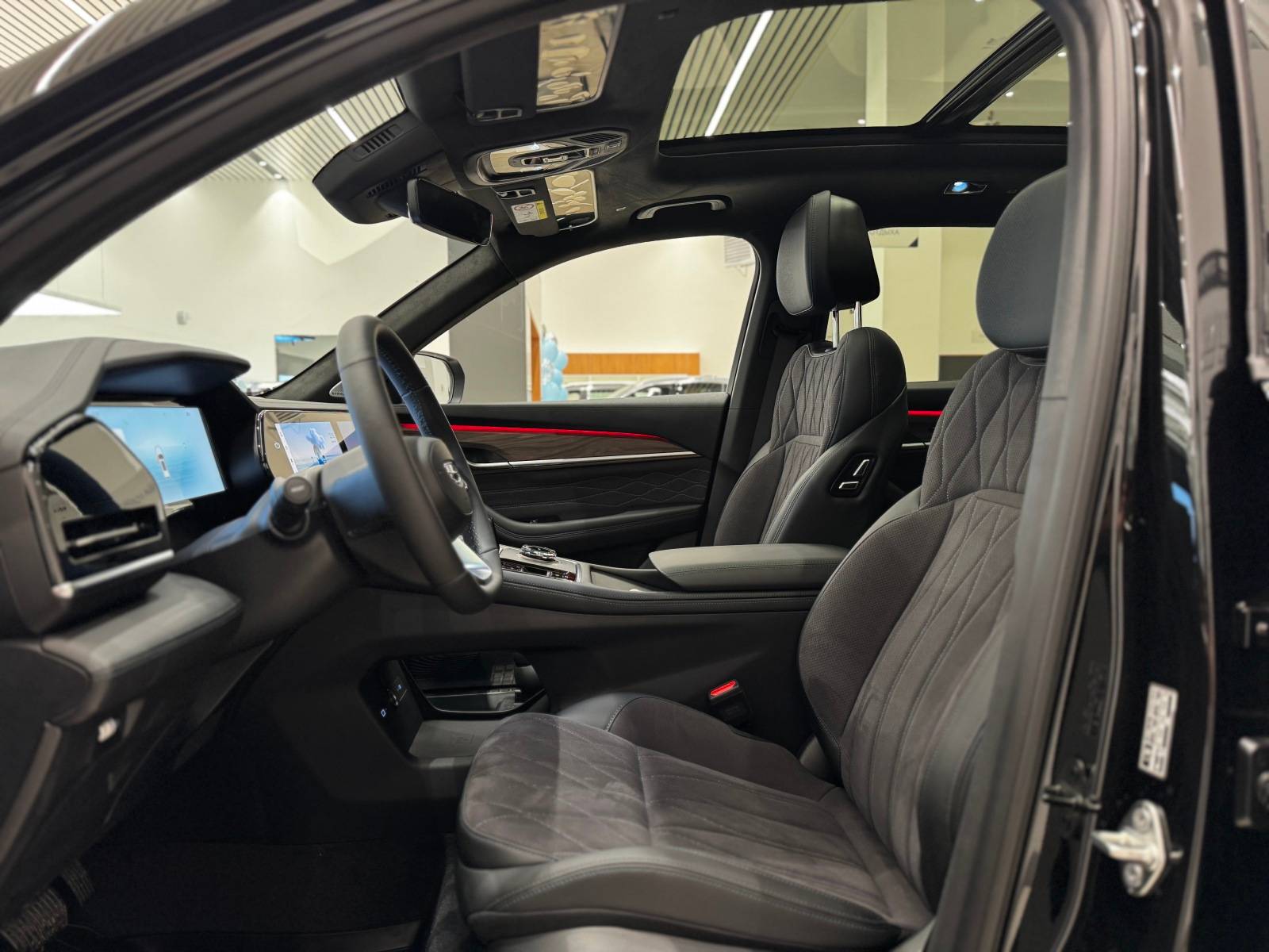 Geely Monjaro Флагшип 2.0Т 238 л.с. АТ полный привод (Flagship)