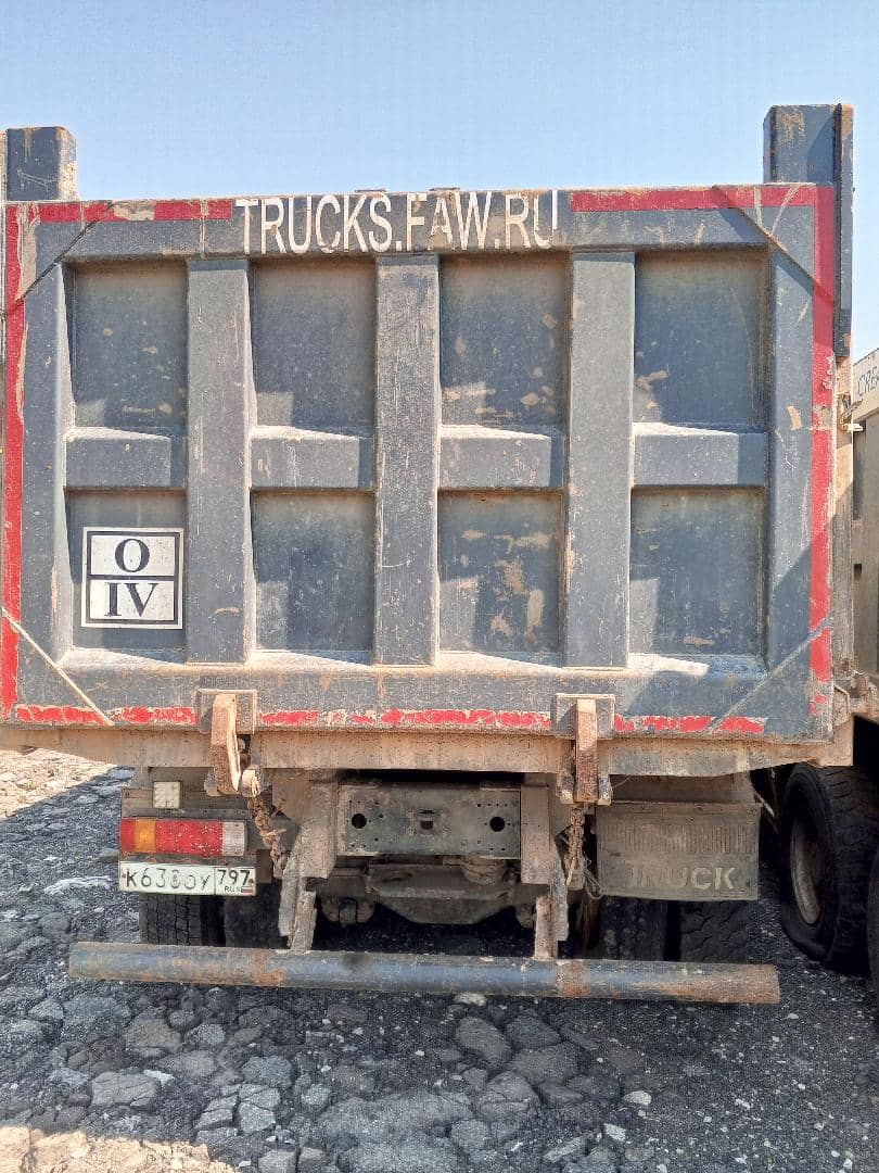 FAW CA3250P66K24T1E5 6х4,  166 575 км, 2023 года в лизинг