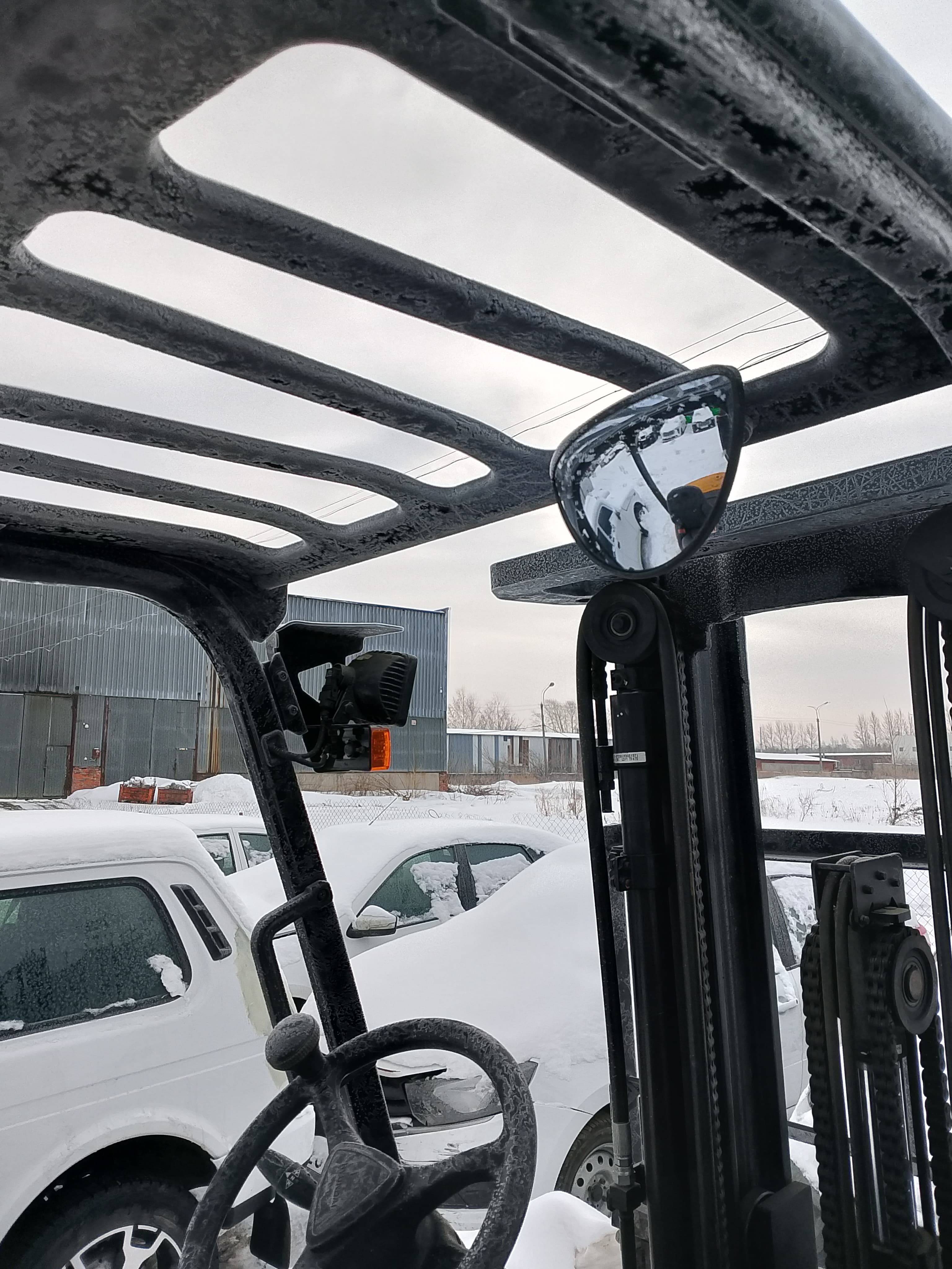 Hyundai 30D-9E Лот 000007422