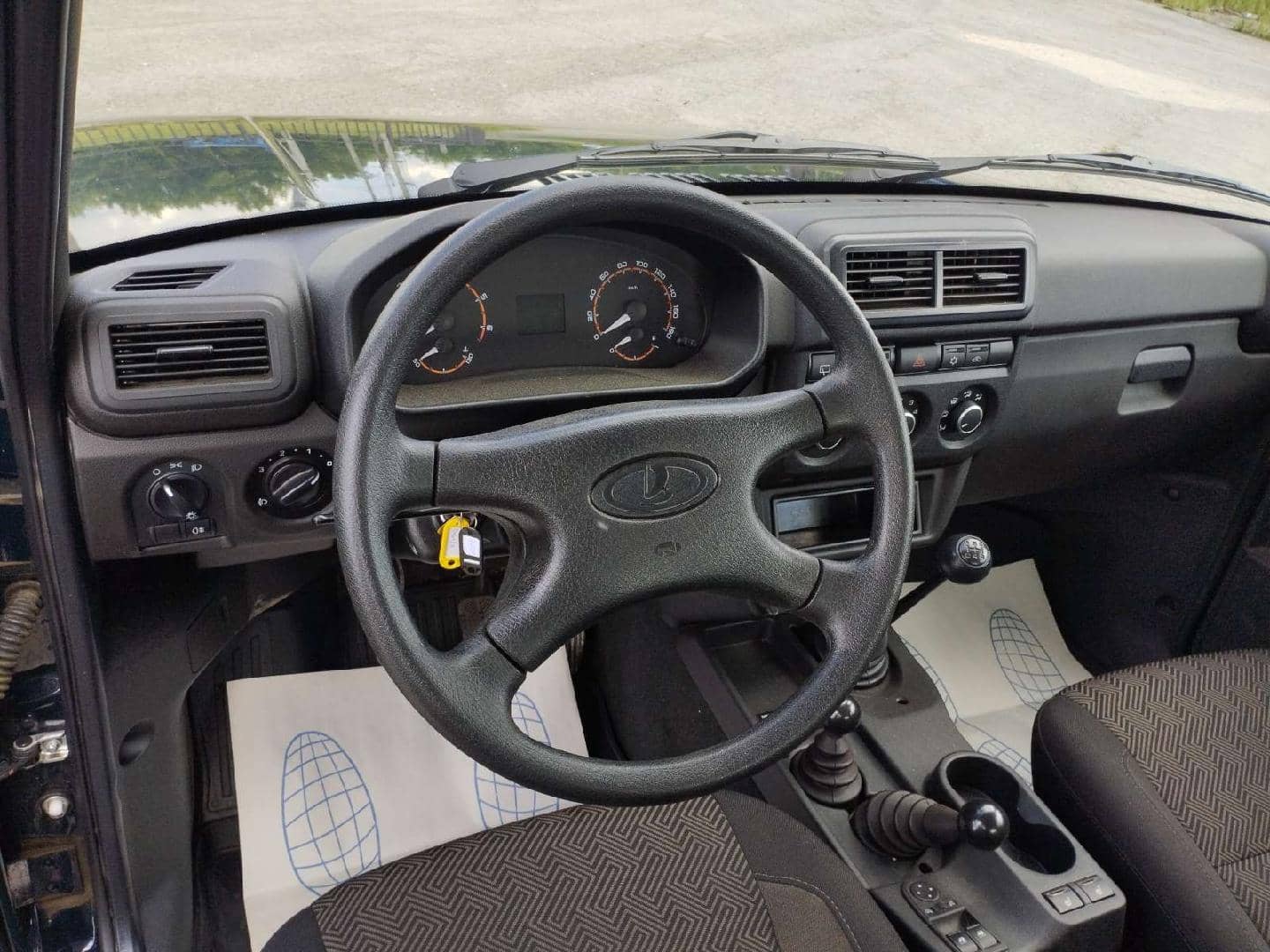 Lada Niva Legend 3 дв,  24 785 км, 2024 года в лизинг