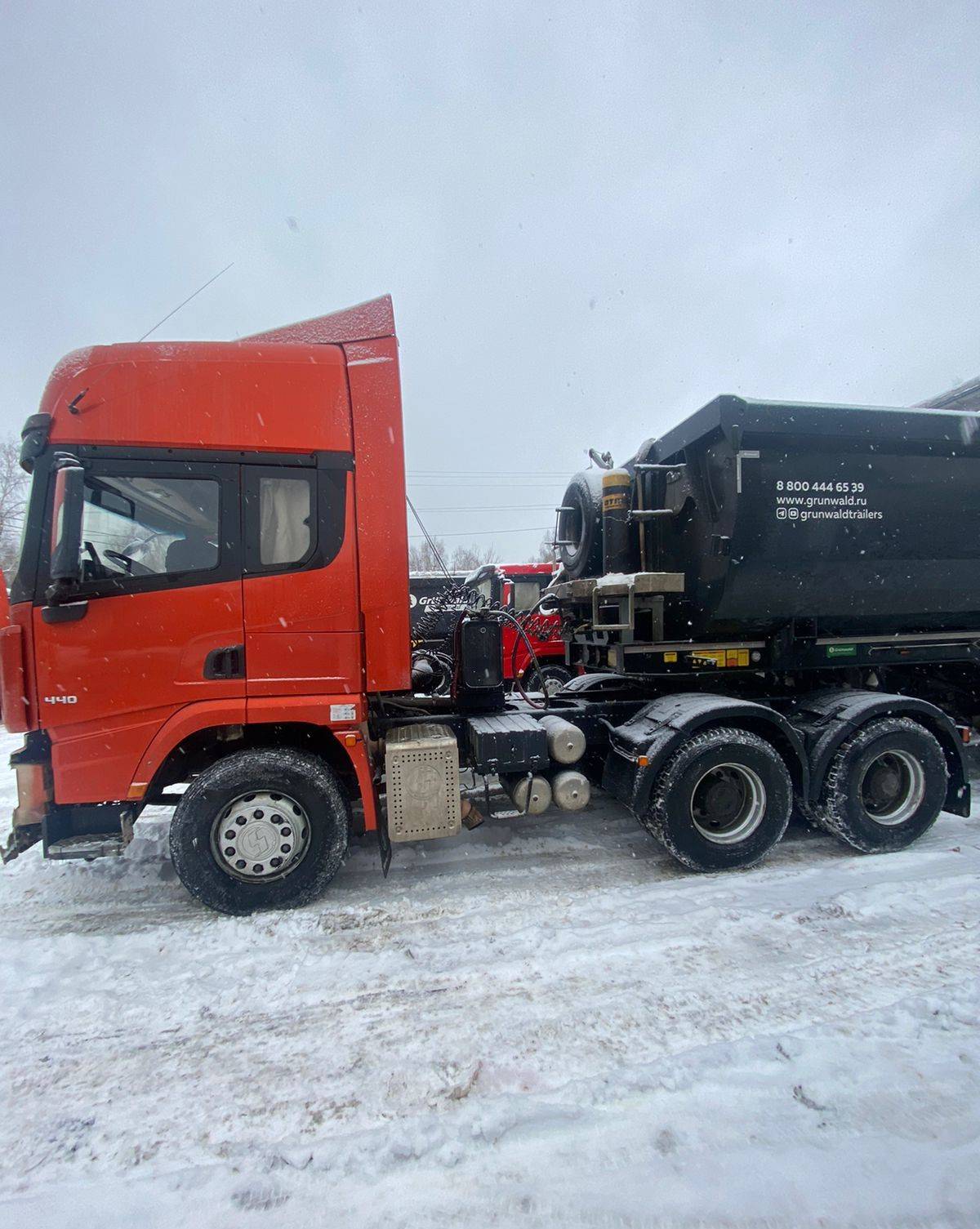 Shacman SX42584W324C Лот 000001289