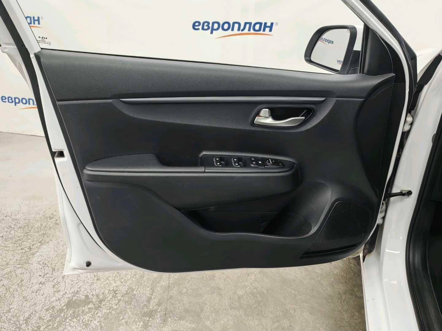 KIA Rio,  33 465 км, 2022 года в лизинг