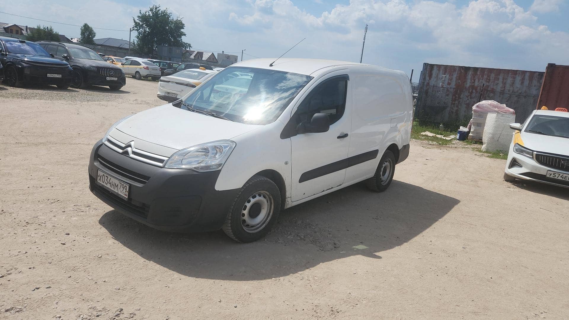 Citroen Berlingo,  216 346 км, 2018 года