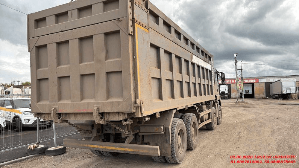 HOWO ZZ3317V386GE1 8х4,  150 656 км, 2022 года в лизинг