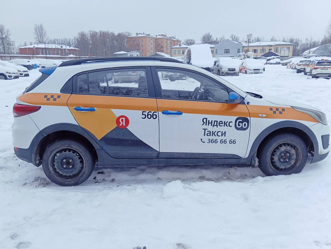 KIA Rio X-Line,  242 940 км, 2019 года в лизинг