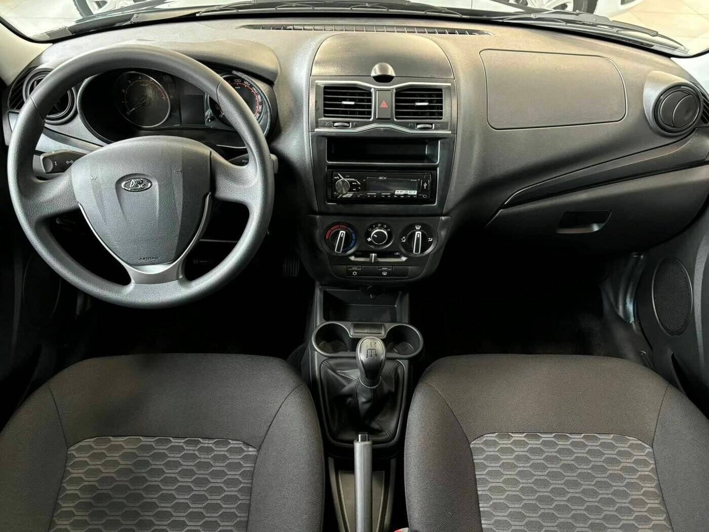 Lada Granta седан Classic 24 Кондиционер 1.6 90hp 5MT