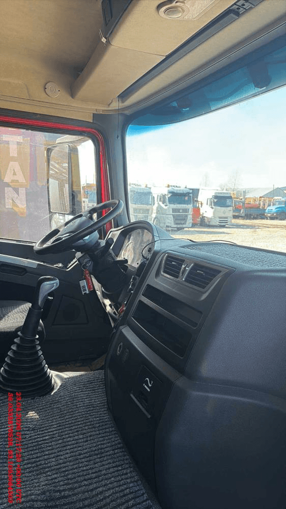 Shacman SX42584V385,  88 149 км, 2022 года в лизинг