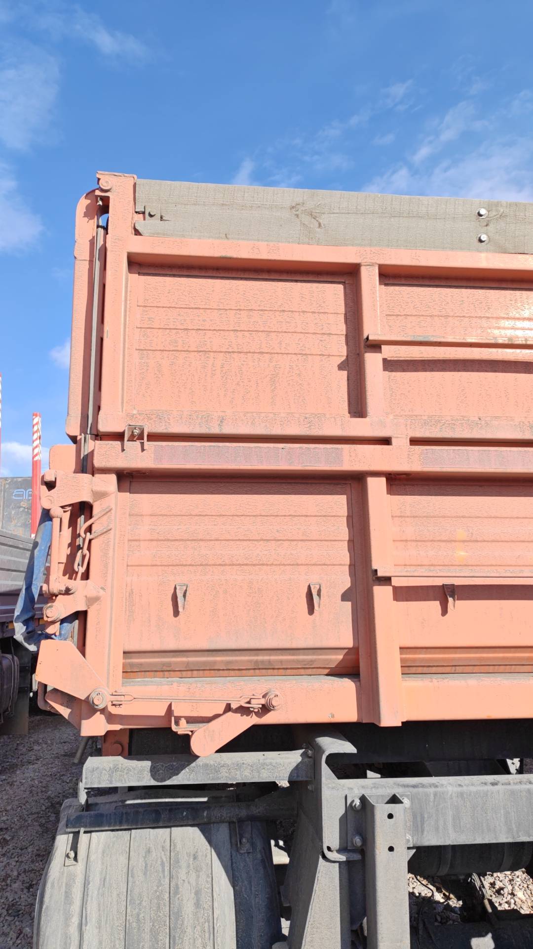 НЕФАЗ Самосвальный 8560, 2023 года в лизинг