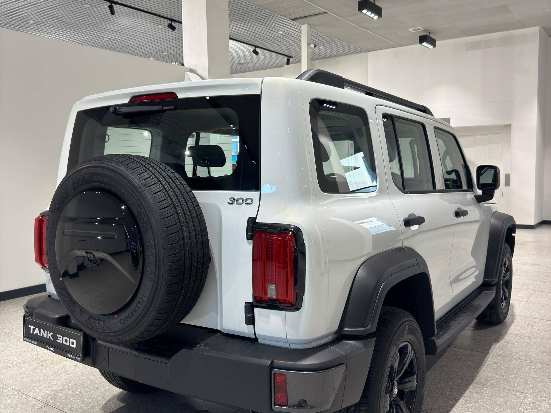Tank 300 Adventure 2.0 8AT 4WD