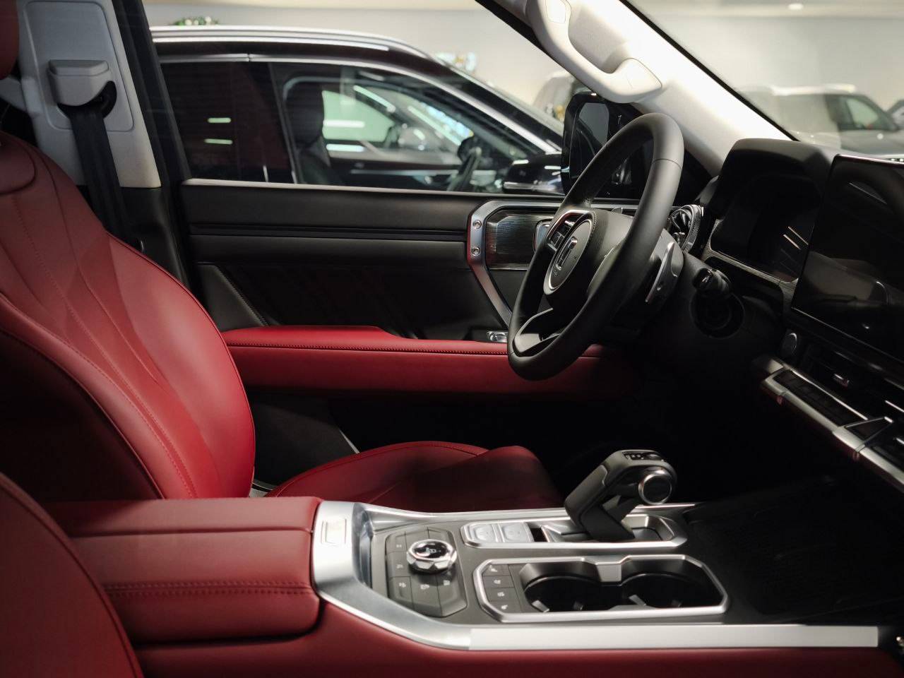 Tank 400 2.0T AT 4WD Premium