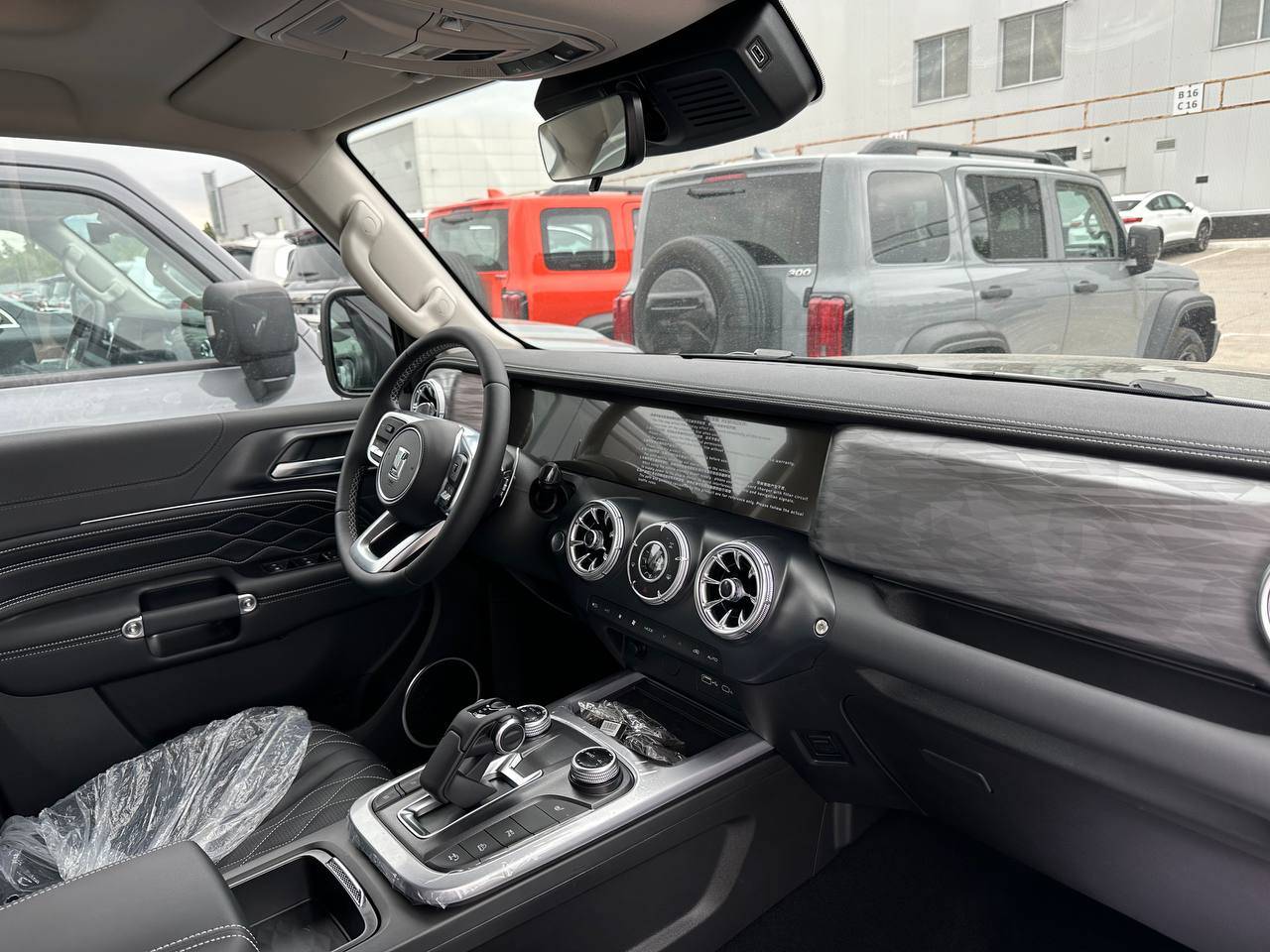 Tank 300 City Premium 2.0 8AT 4WD
