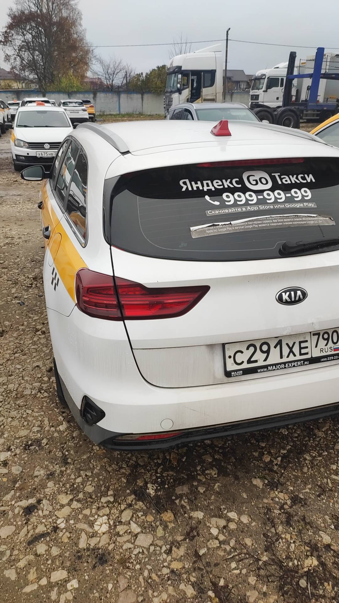KIA Ceed SW,  240 000 км, 2019 года в лизинг