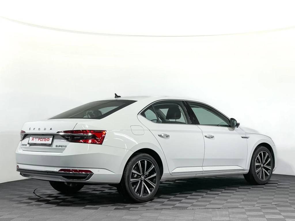 Skoda Superb Exclusive 1.4 TSI DSG-7