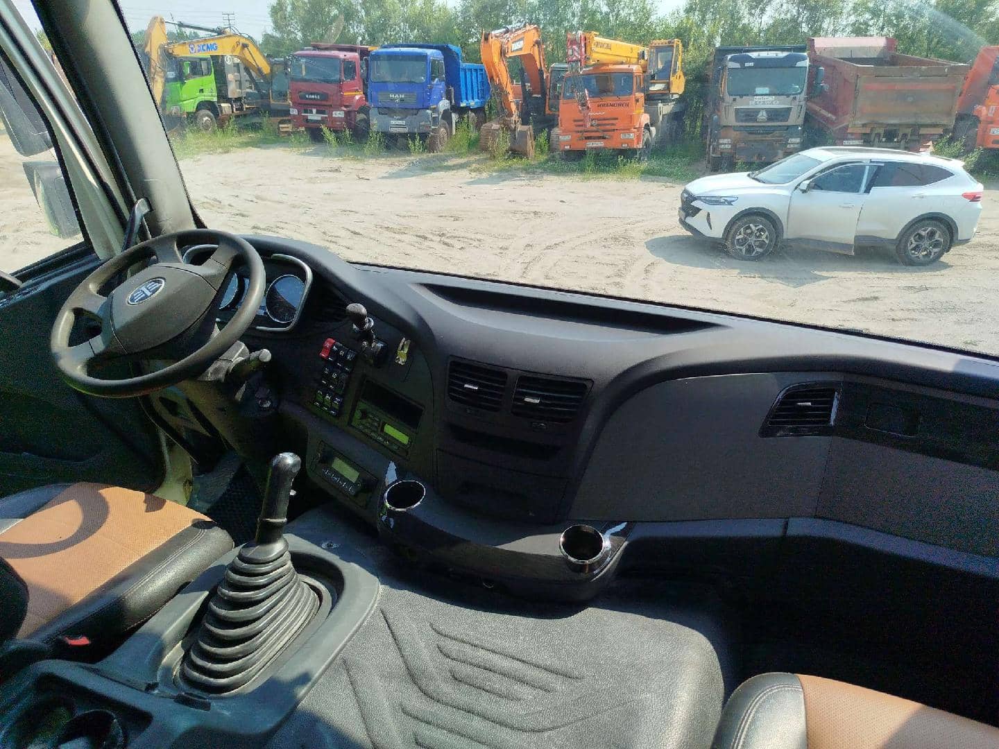 FAW CA3250P66K24L1TE5 6x6,  150 000 км, 2022 года в лизинг