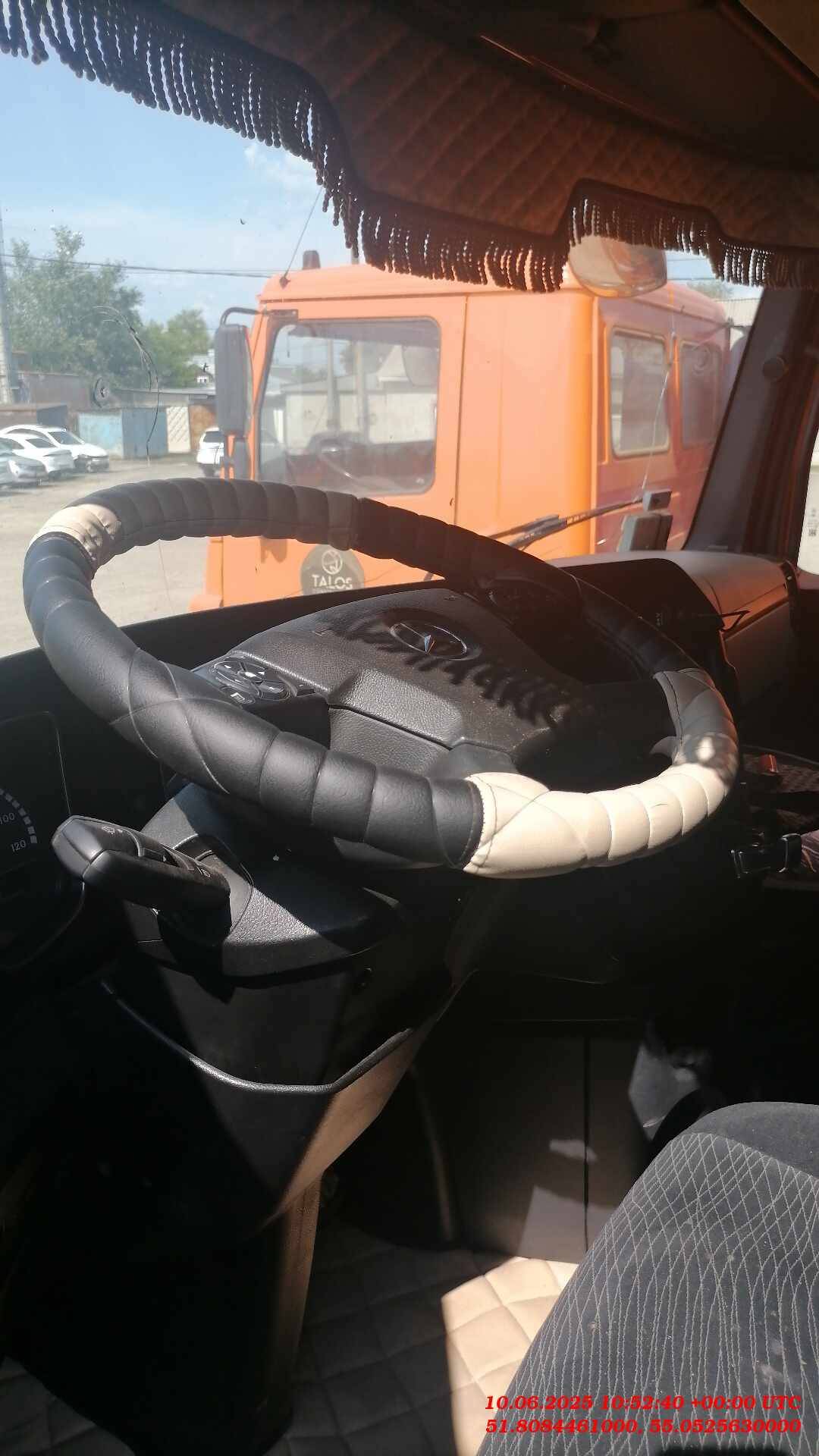 Mercedes-Benz Actros 4 1845 LS 4x2 (BigSpace),  814 406 км, 2018 года в лизинг