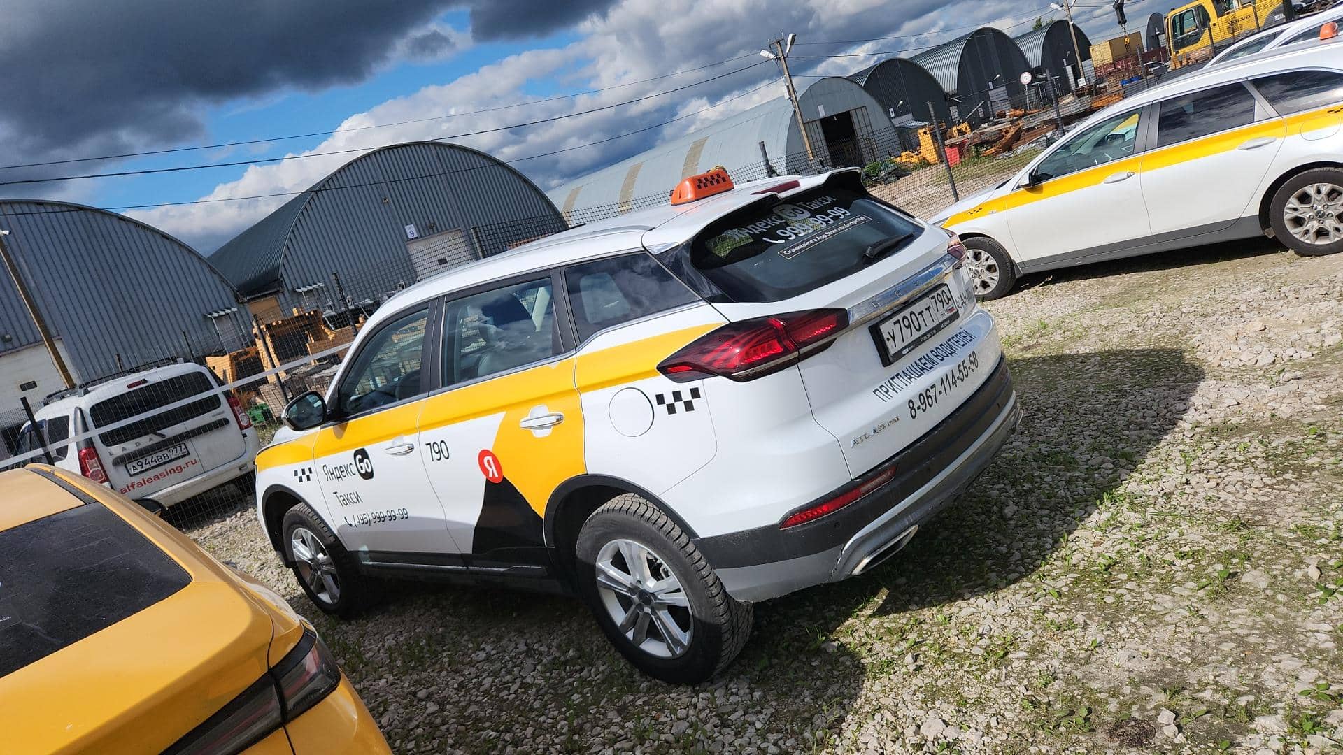 Geely Atlas Pro,  99 161 км, 2024 года в лизинг