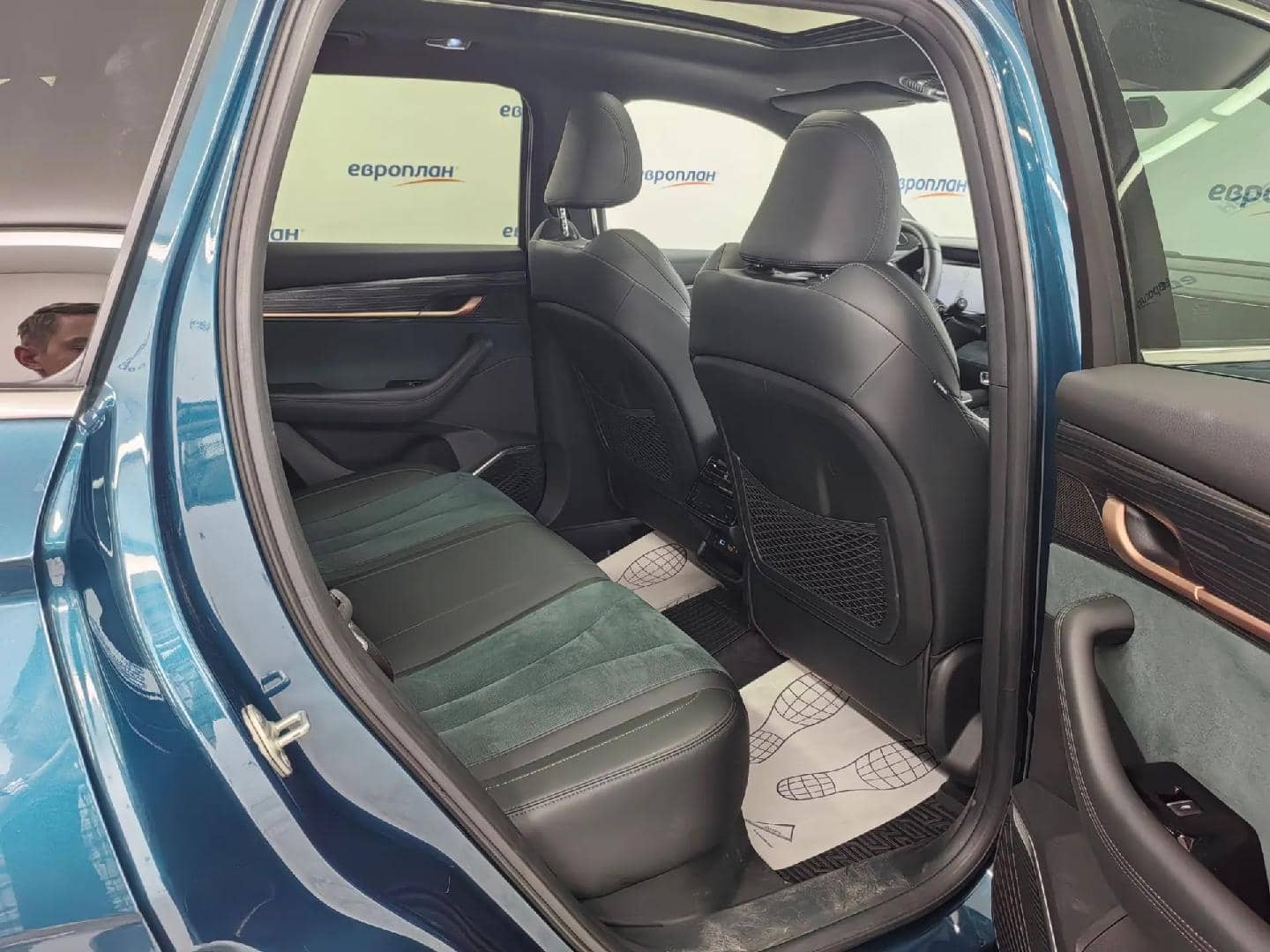 Geely Monjaro,  40 086 км, 2024 года в лизинг