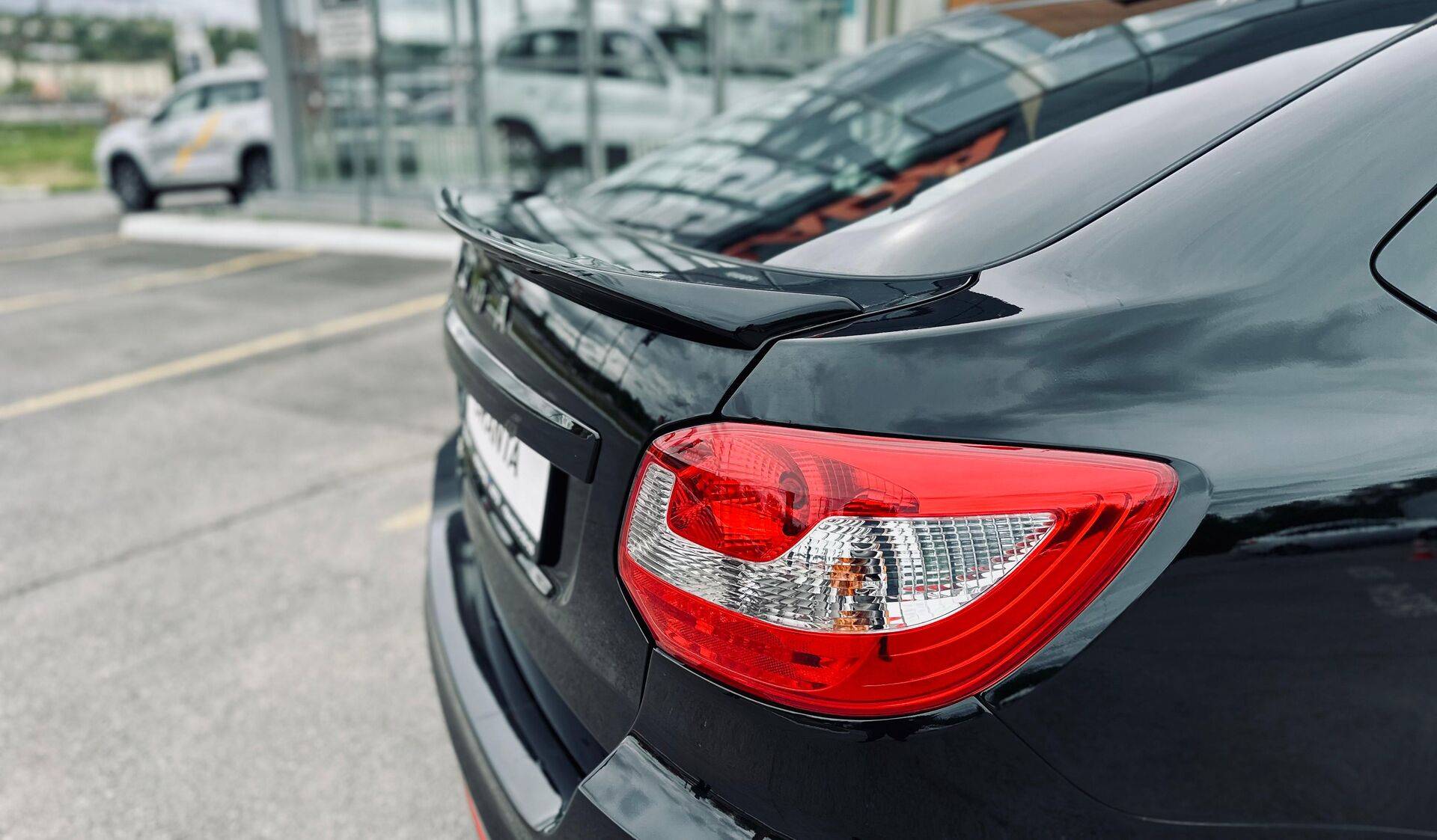 Lada Granta Sportline седан Comfort 24 1.6 106hp 5MT