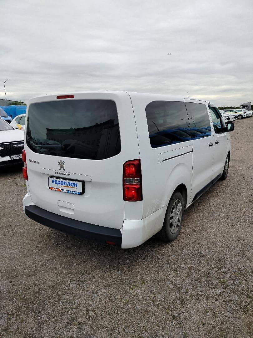 Peugeot Traveller,  343 019 км, 2021 года в лизинг