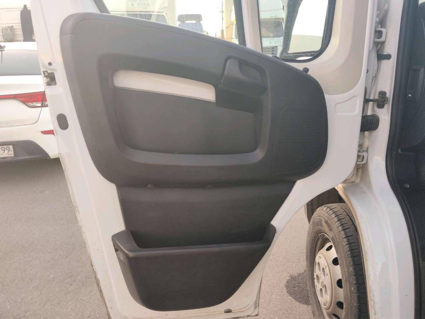 Peugeot Boxer,  70 000 км, 2024 года в лизинг