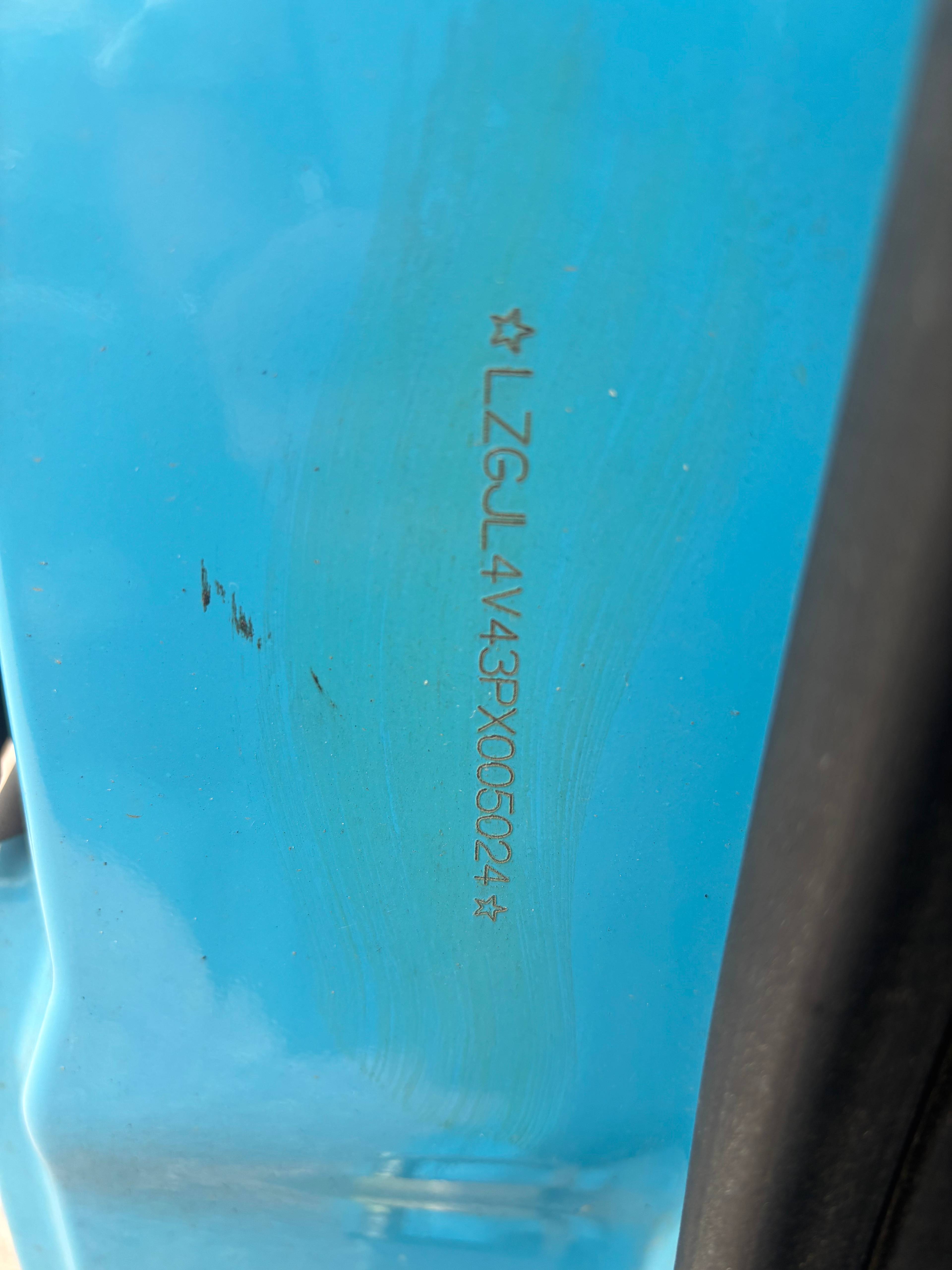 Shacman SX42584V324,  250 370 км, 2023 года в лизинг