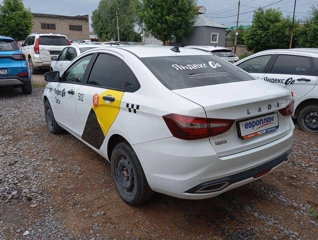Lada Vesta седан,  183 191 км, 2024 года в лизинг