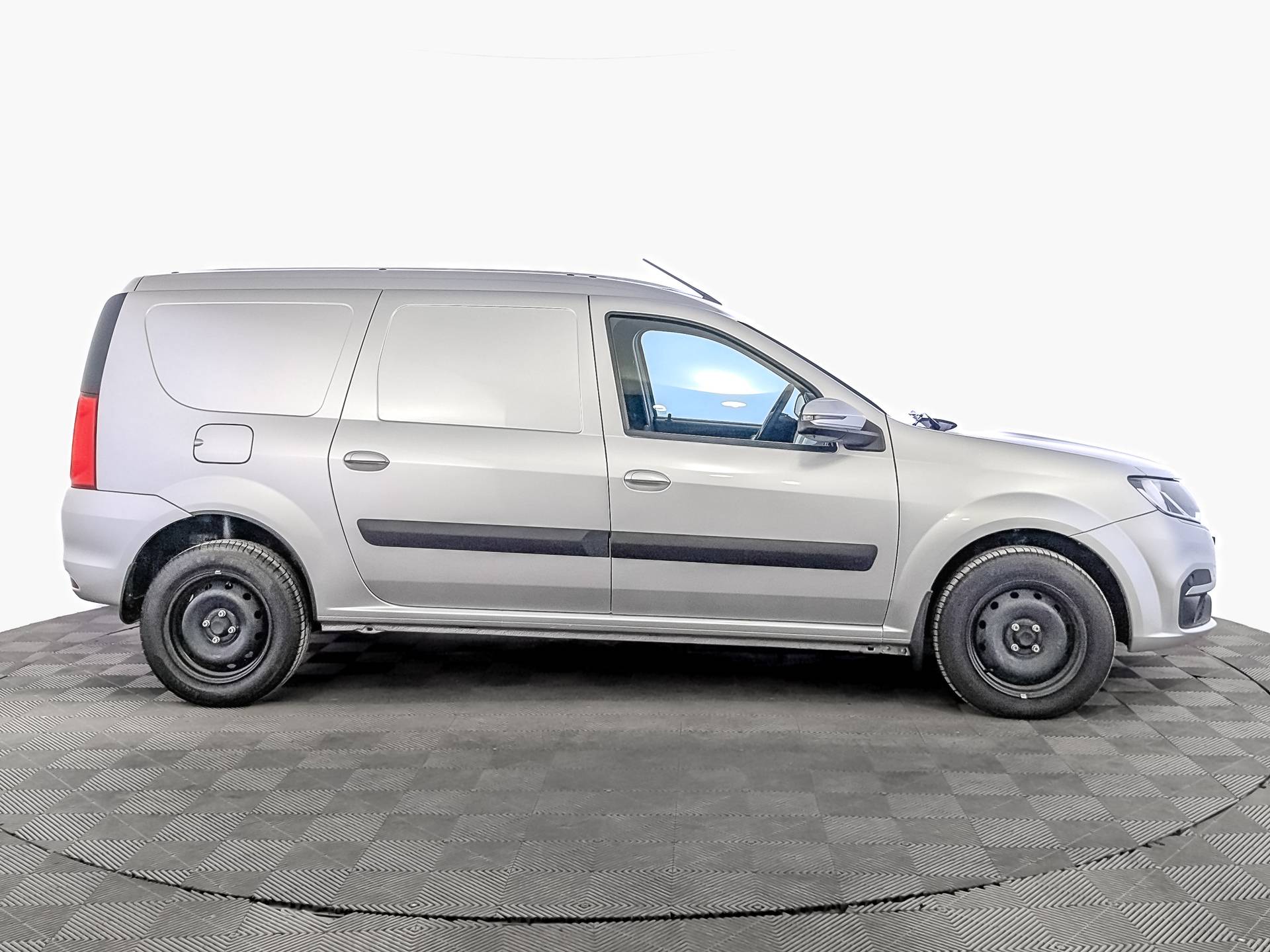 Lada Largus универсал Comfort 5 мест 1.6 106hp 5MT