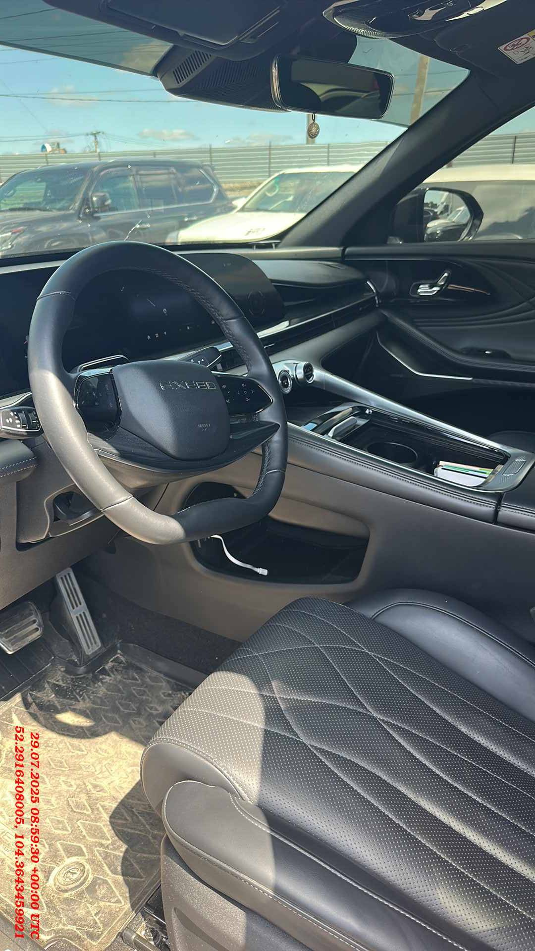 EXEED RX,  81 625 км, 2023 года в лизинг