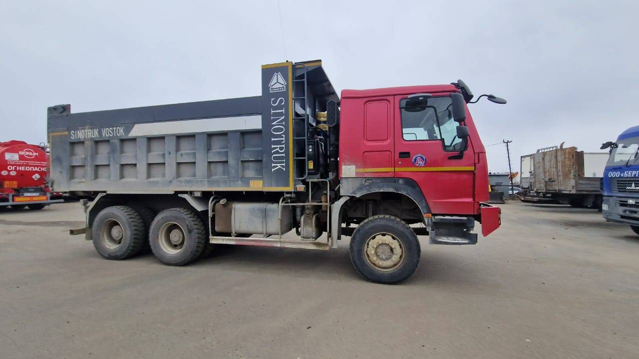 HOWO ZZ3327S3857E 6х6 Лот 000002664
