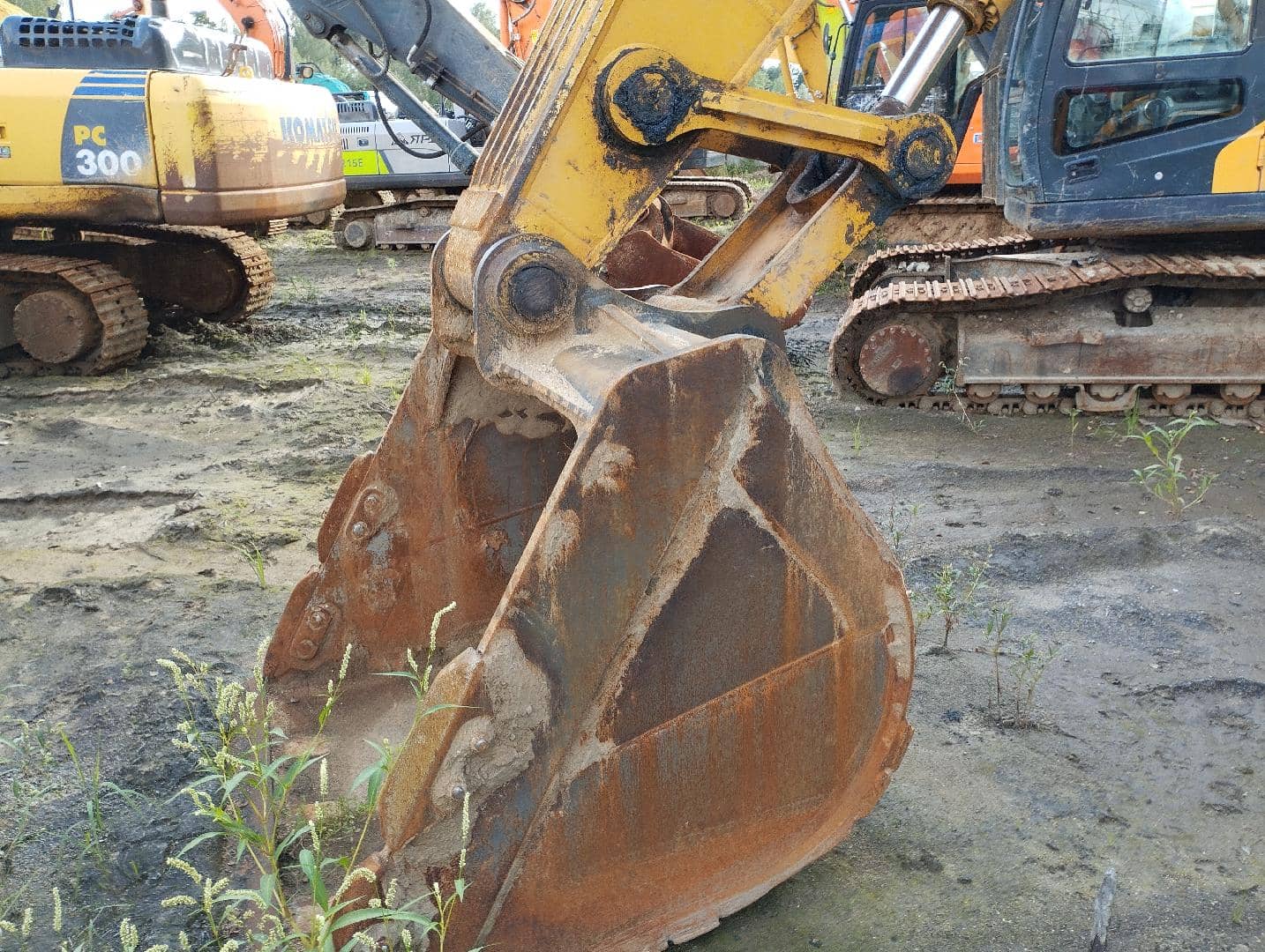 SDLG/LGCE E6300F,  10 510 км, 2022 года в лизинг
