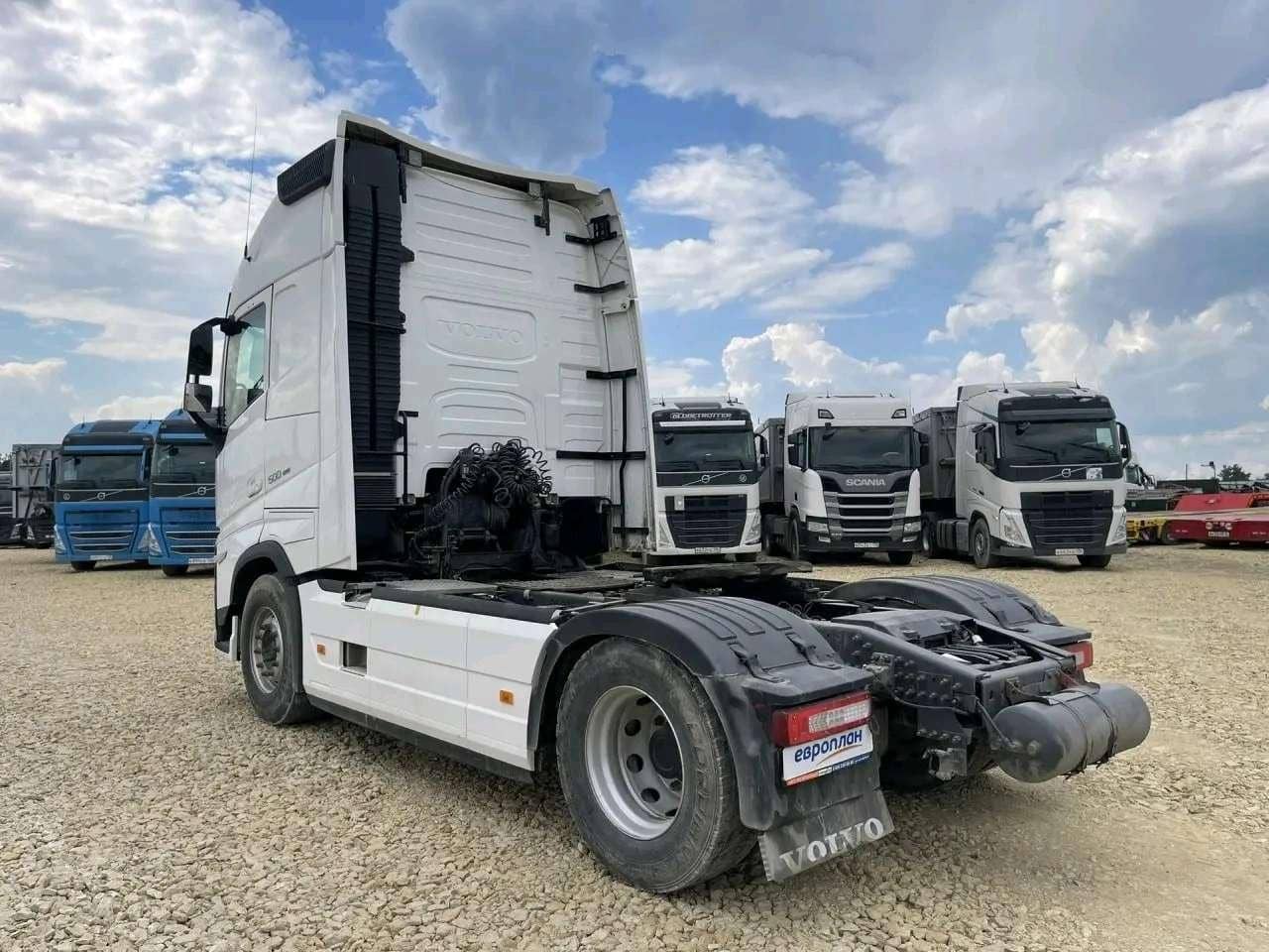 Volvo FH42T 500 4x2 (Globetrotter),  301 439 км, 2023 года в лизинг