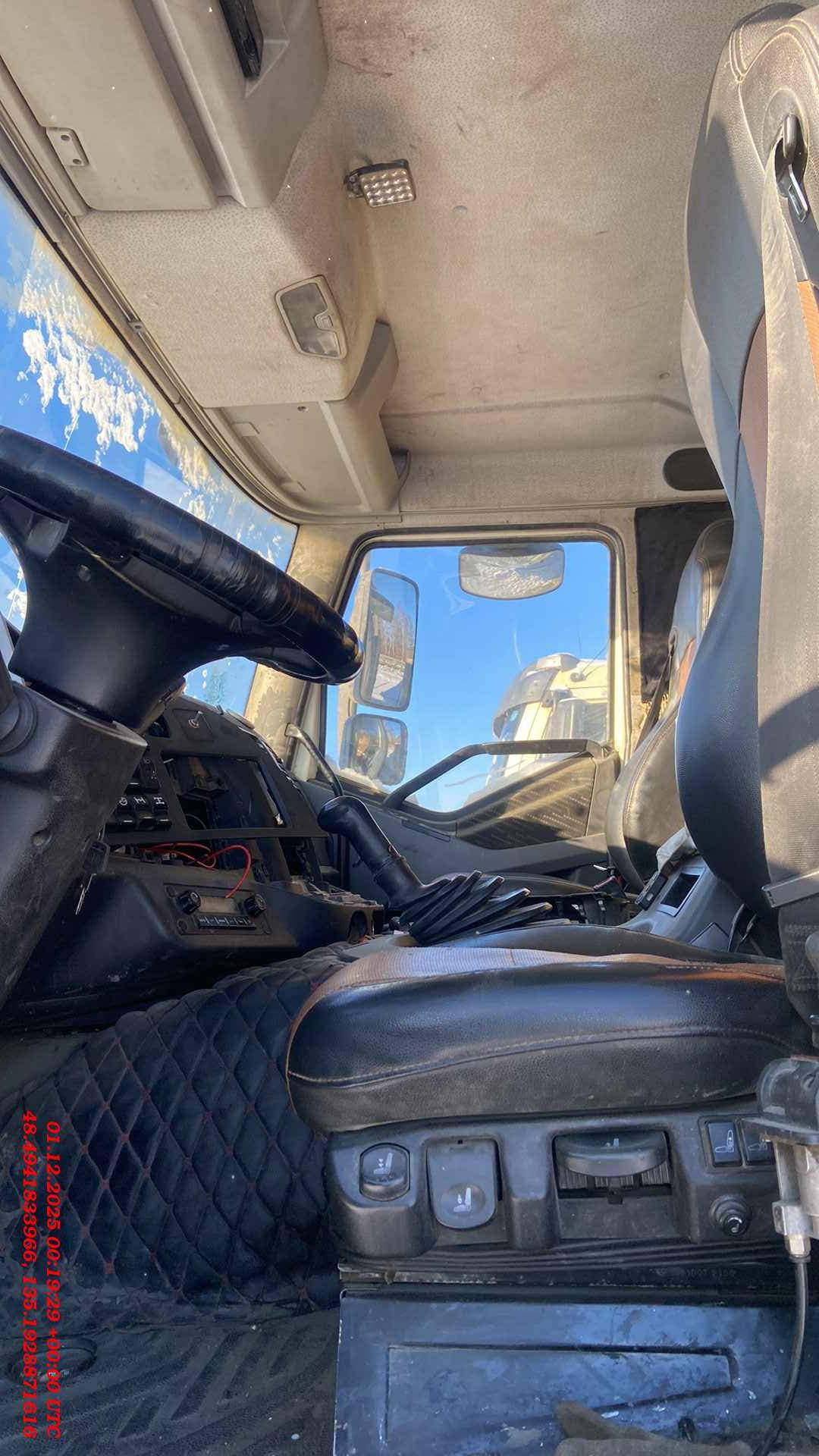 FAW CA3310P66K24T4E5 8х4,  250 000 км, 2022 года в лизинг