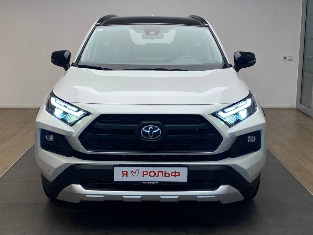 Toyota RAV4 Адвенчер Плюс 2.0 Вариатор полный привод (Adventure Plus)