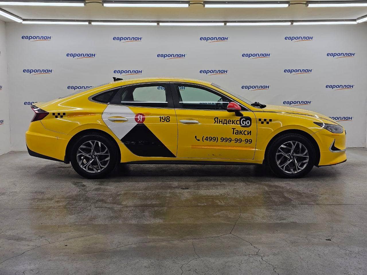 Hyundai Sonata,  239 020 км, 2021 года в лизинг
