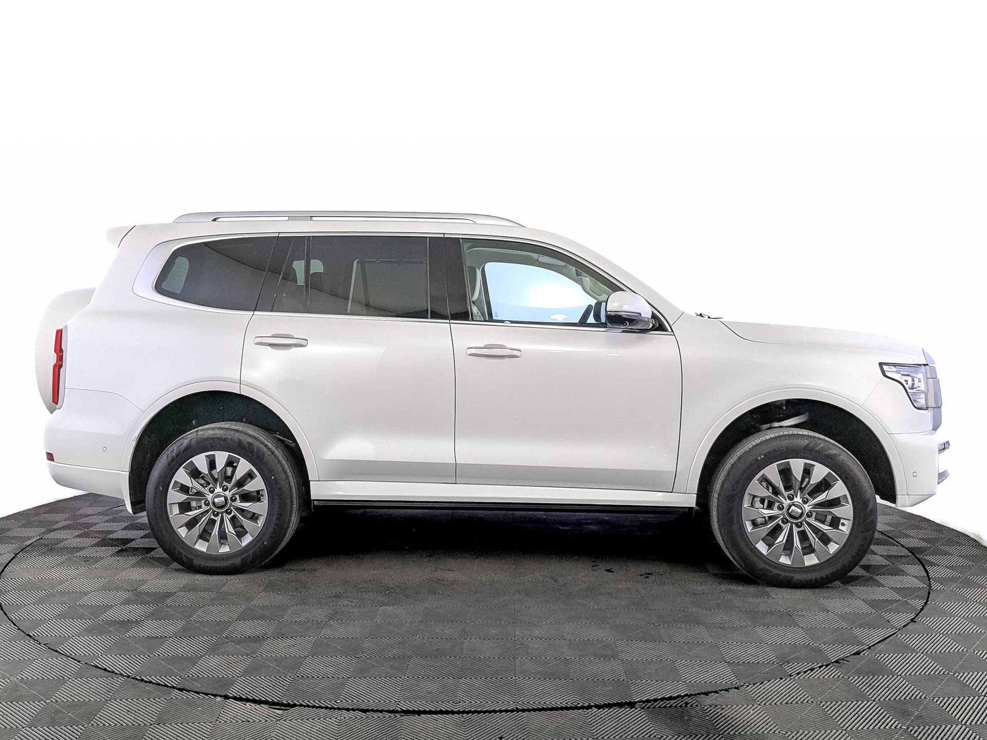 Tank 500 Urban 2.0 HEV 9AT 4WD