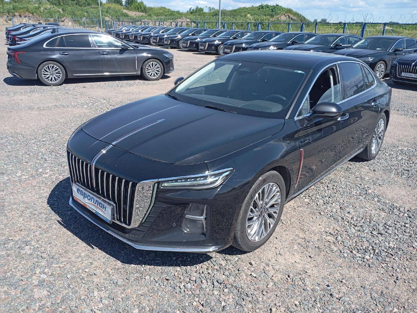 Hongqi H5