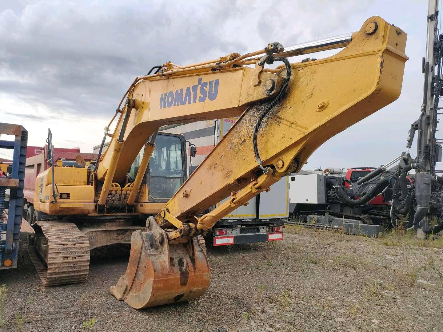 KOMATSU PC210-10M0