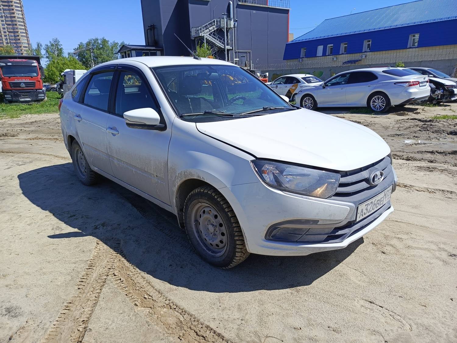 Lada Granta лифтбек,  82 575 км, 2023 года в лизинг