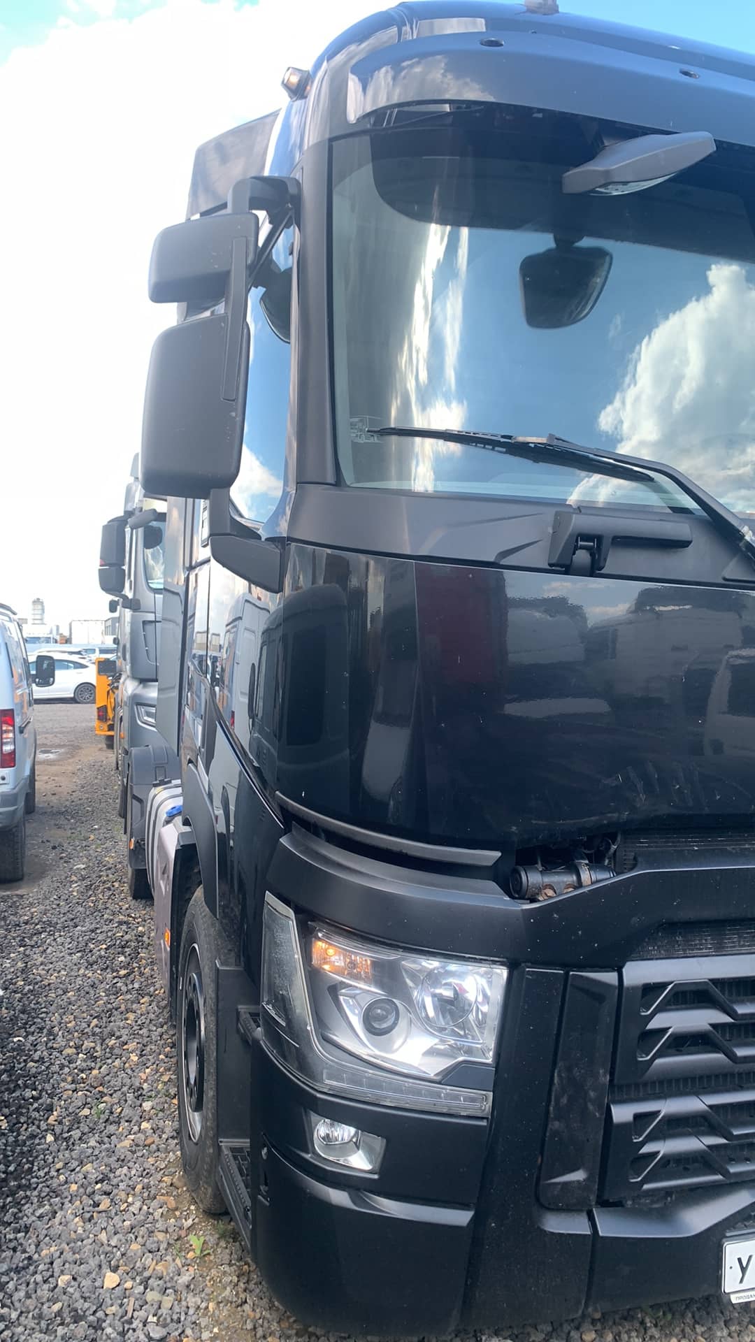 Renault T 460 4X2 (Sleeper Cab),  602 917 км, 2018 года в лизинг