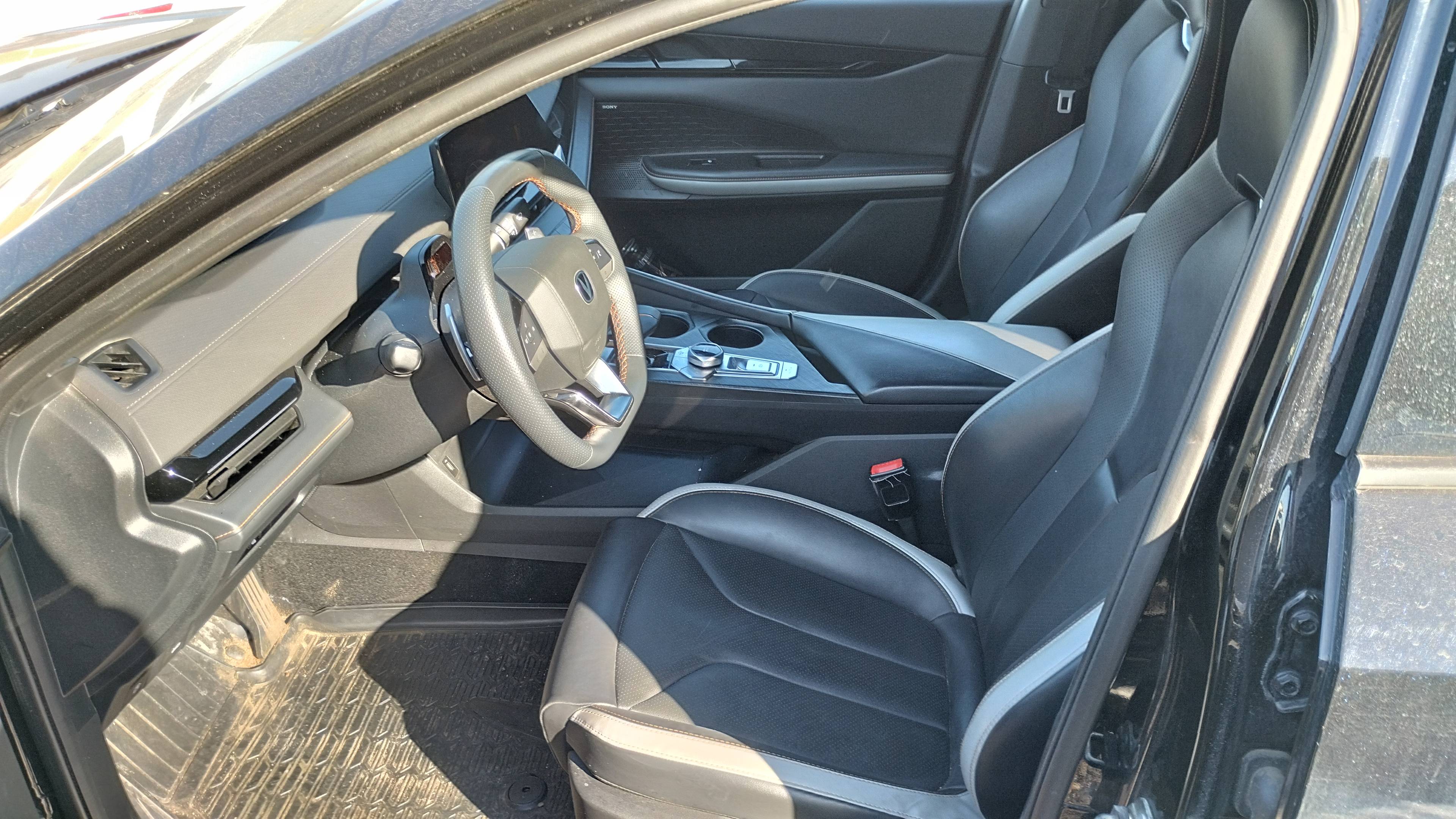 Changan Uni-V,  79 850 км, 2023 года в лизинг