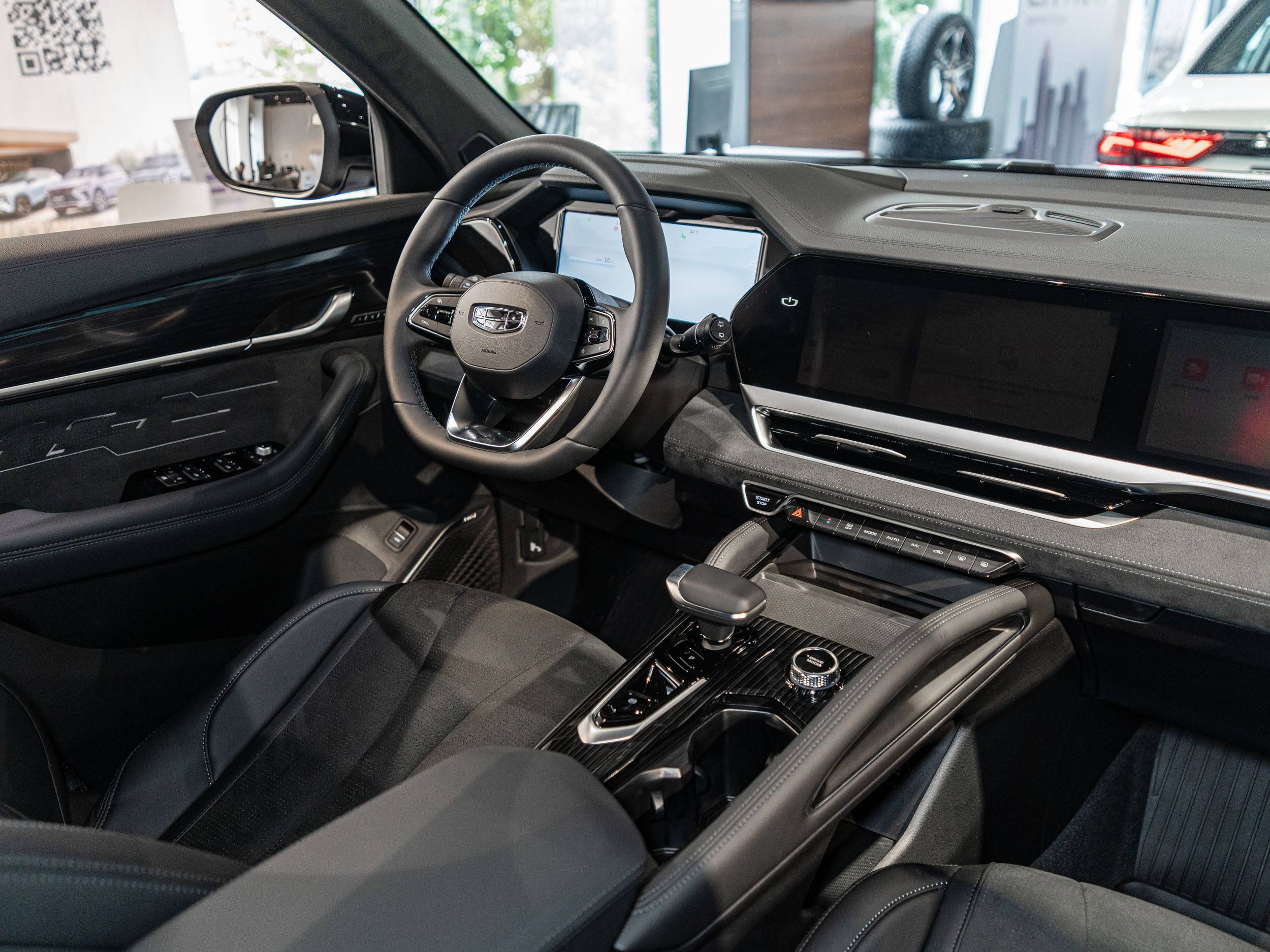 Geely Monjaro Flagship 2.0T (238 hp) 8AT 4WD