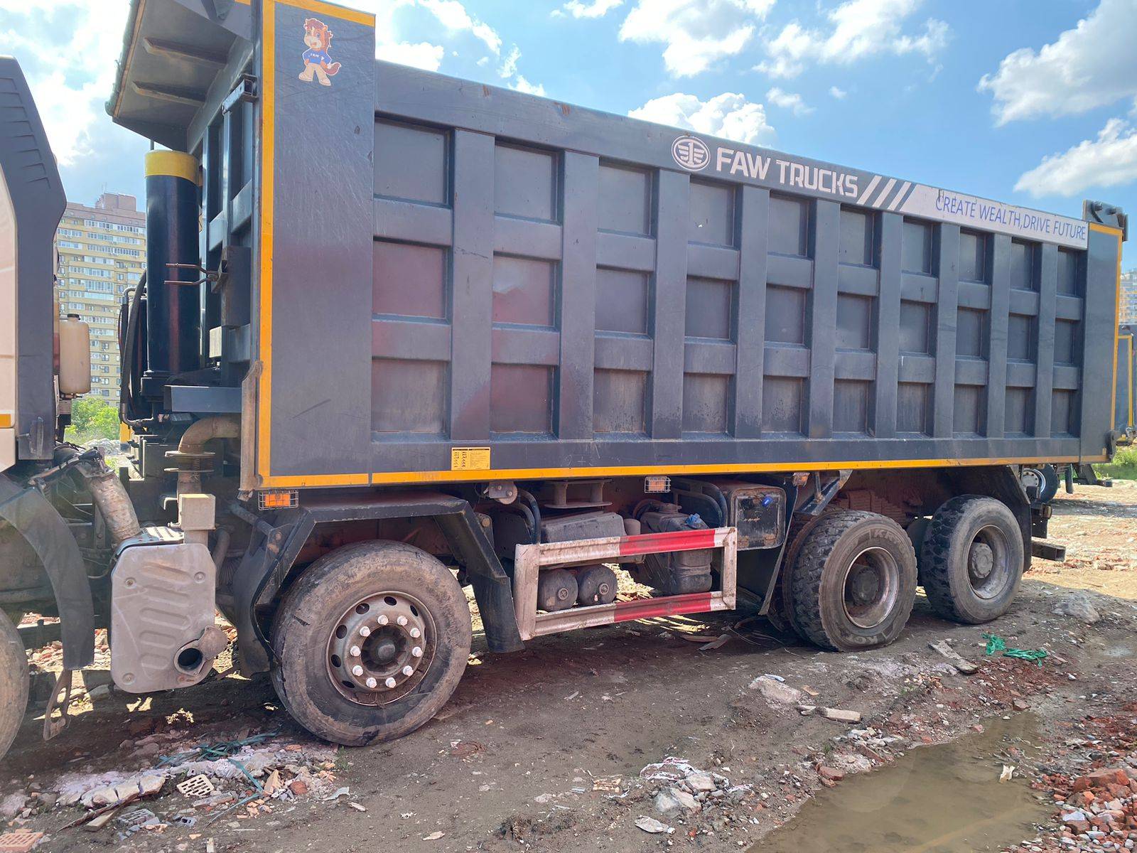 FAW CA3310P66K24T4E5 8х4 Лот 000002201
